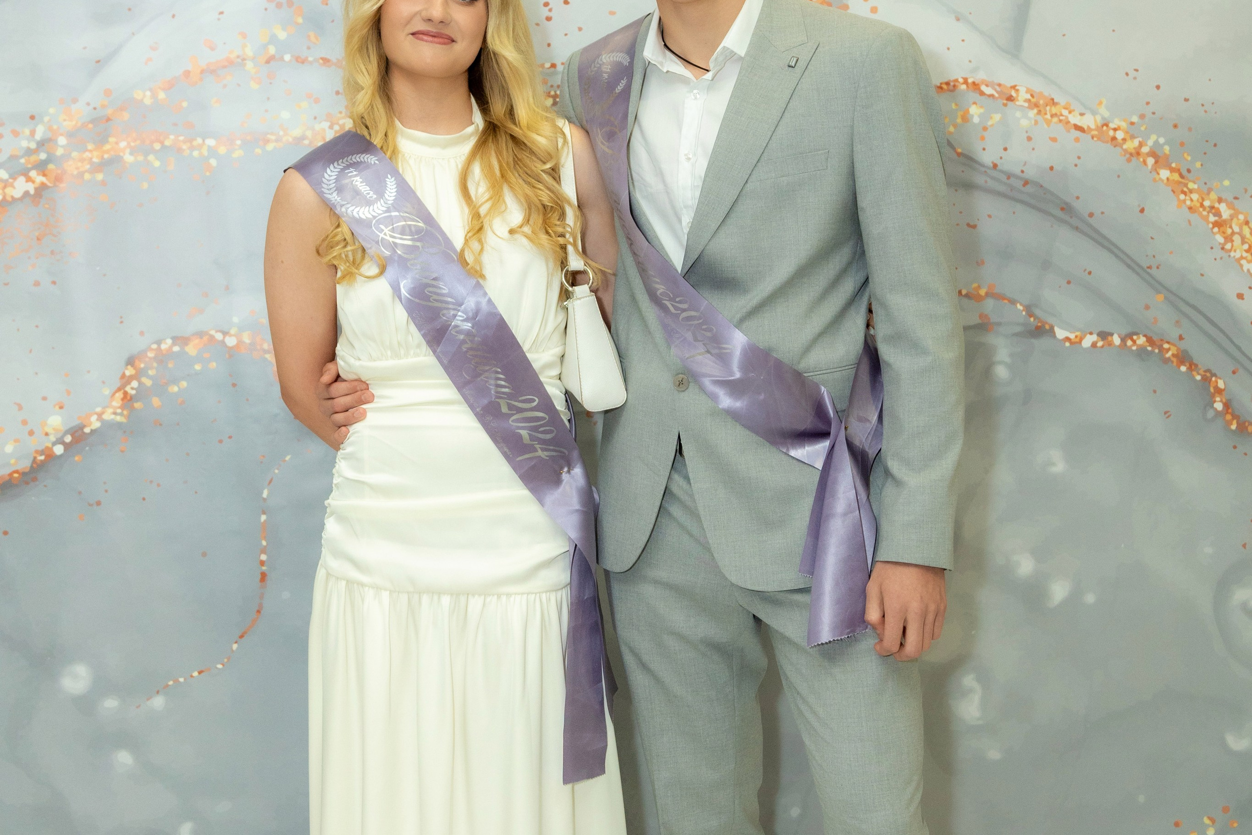 Вручение дипломов. 47 школа. Профессиональный интерьерный и репортажный фотограф Минск и РБ. Максим Орлов