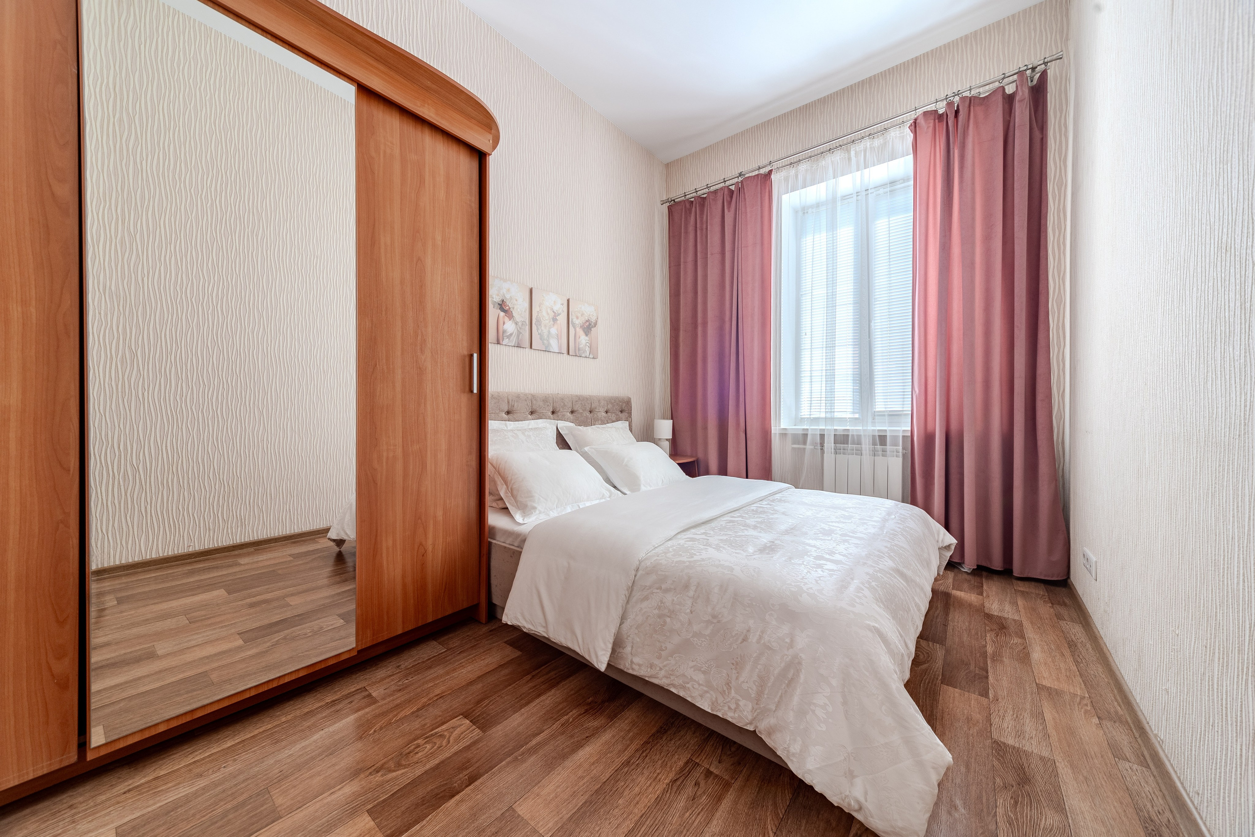 Пр. Независимости 13. Профессиональный интерьерный и репортажный фотограф Минск и РБ. Максим Орлов