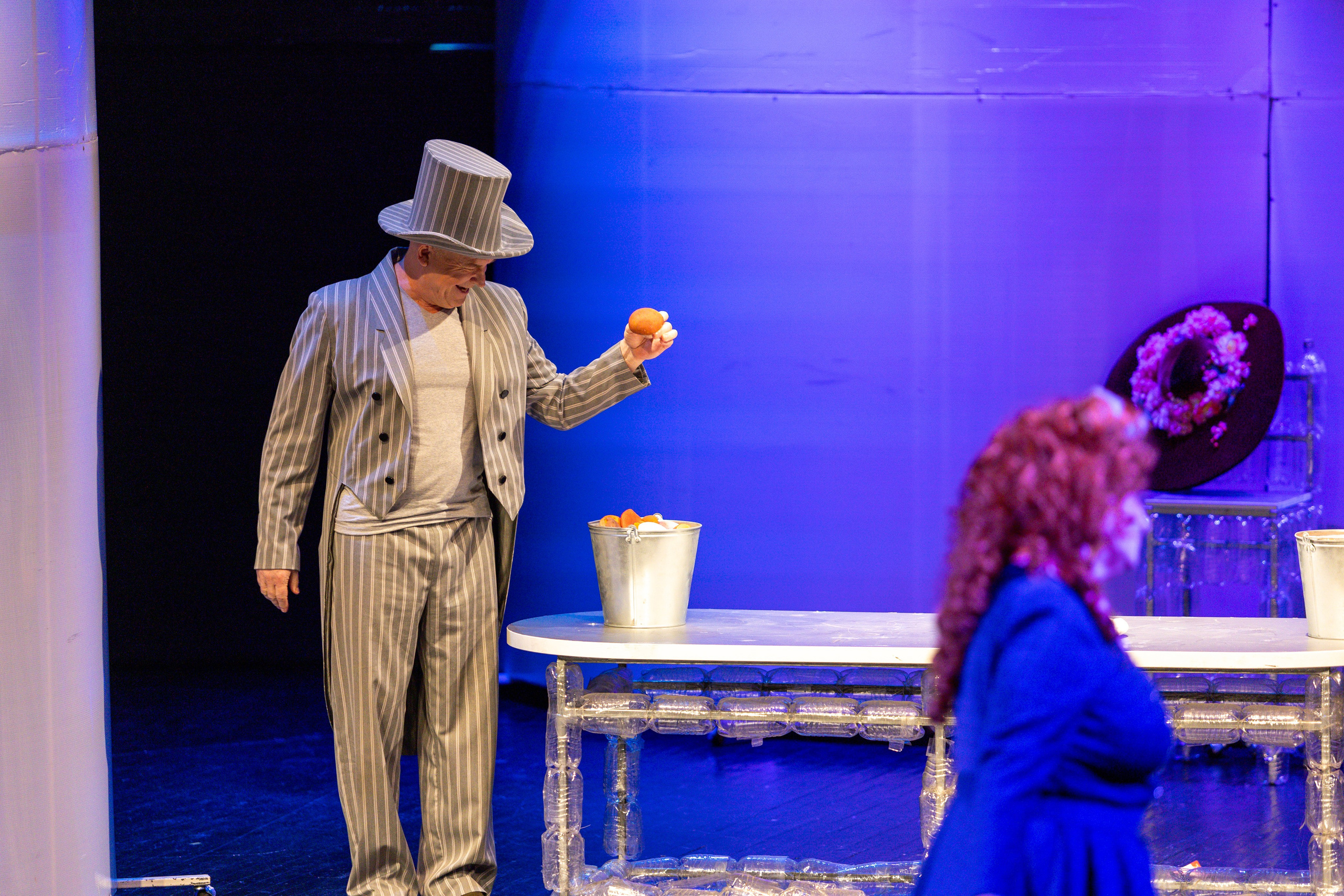 Новый театр «Нобелевская неделя». Профессиональный интерьерный и репортажный фотограф Минск и РБ. Максим Орлов