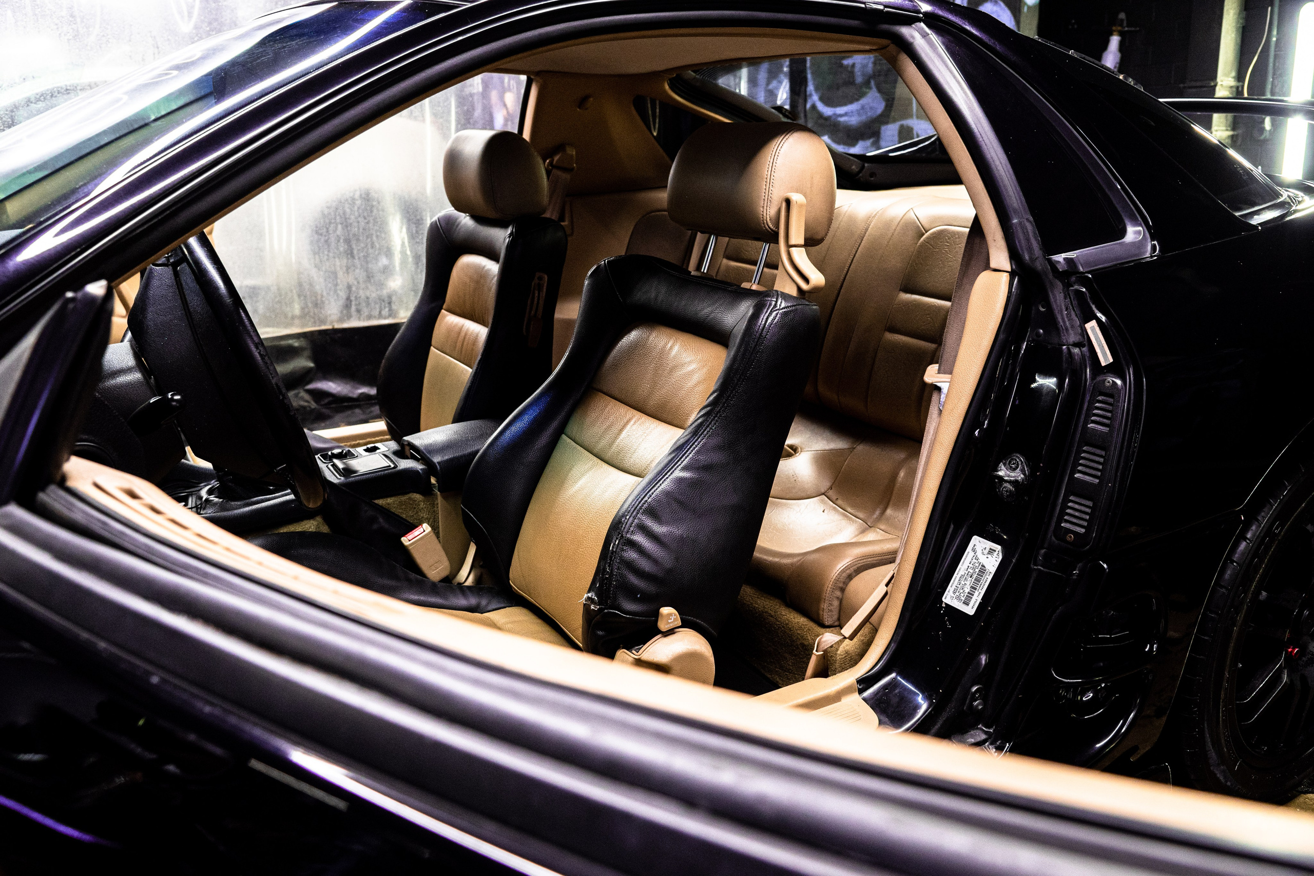 Митсубиси 3000GT. Профессиональный интерьерный и репортажный фотограф Минск и РБ. Максим Орлов