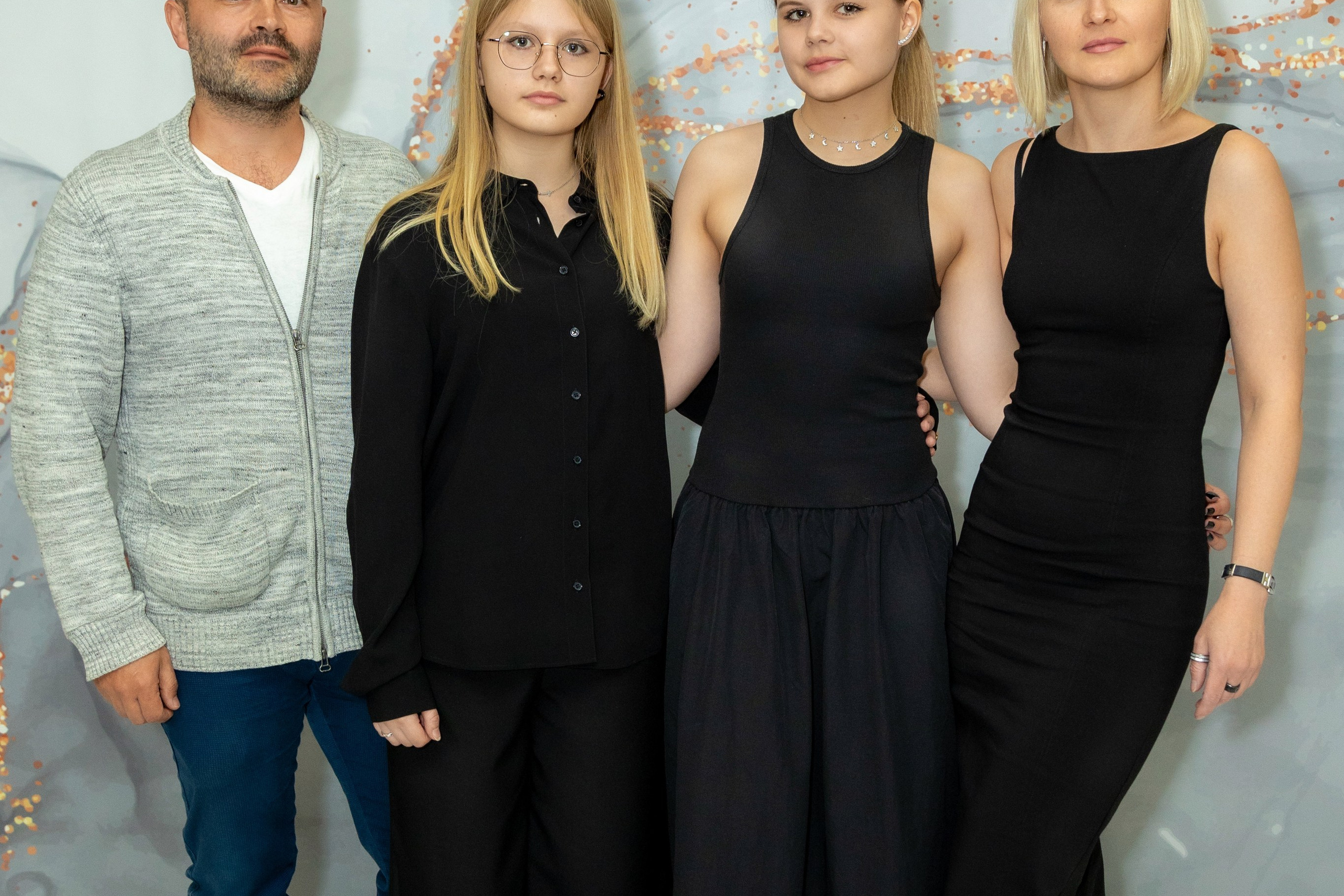 Вручение дипломов. 47 школа. Профессиональный интерьерный и репортажный фотограф Минск и РБ. Максим Орлов