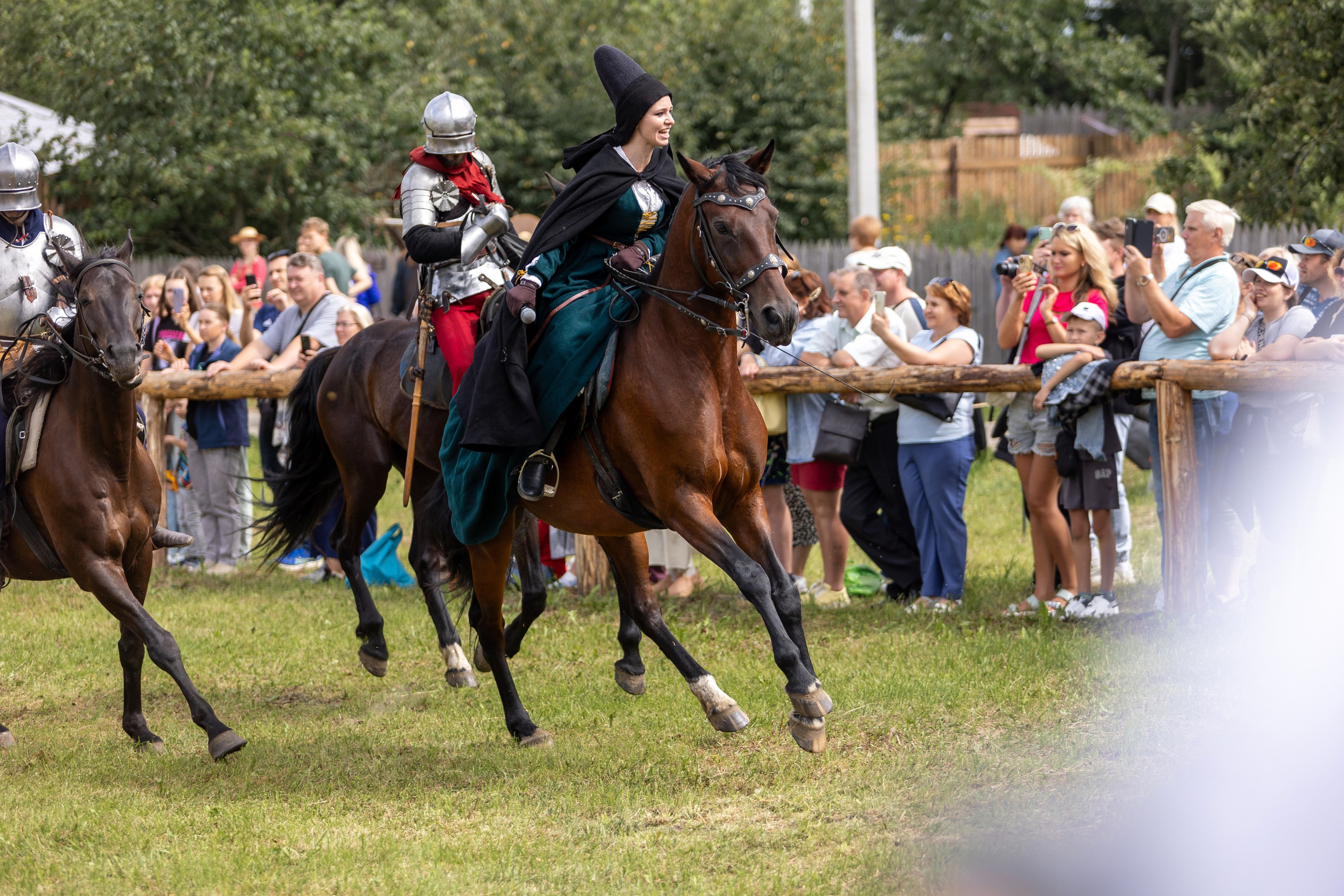 Рыцарский фест. Мстиславль. Профессиональный интерьерный и репортажный фотограф Минск и РБ. Максим Орлов