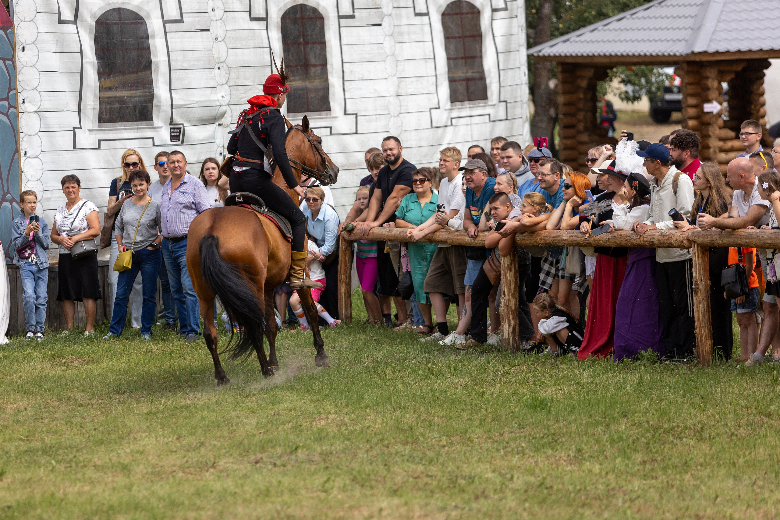 Рыцарский фест. Мстиславль. Профессиональный интерьерный и репортажный фотограф Минск и РБ. Максим Орлов