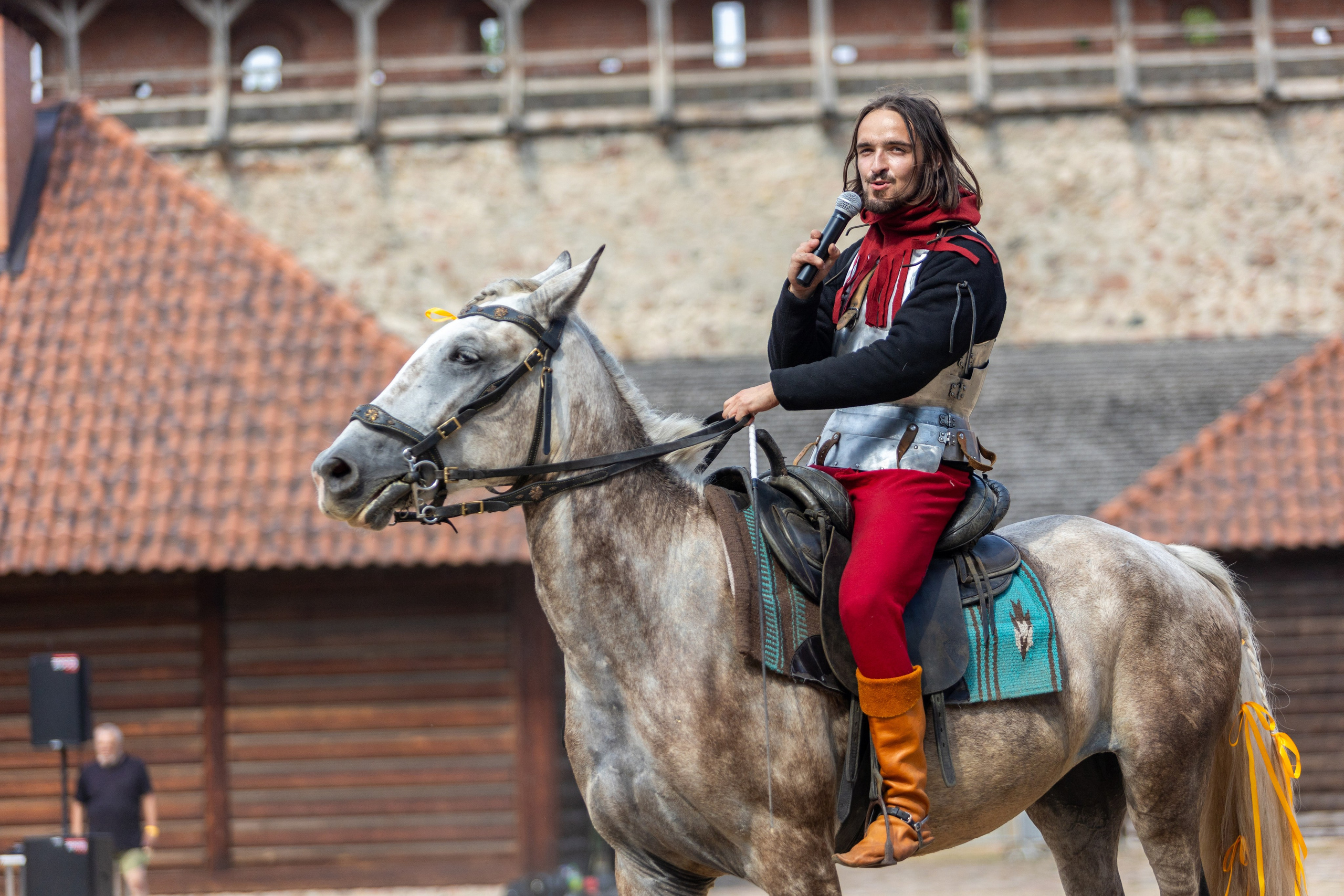 Выступление «Золотой шпоры» на празднике города Лиды. Профессиональный интерьерный и репортажный фотограф Минск и РБ. Максим Орлов