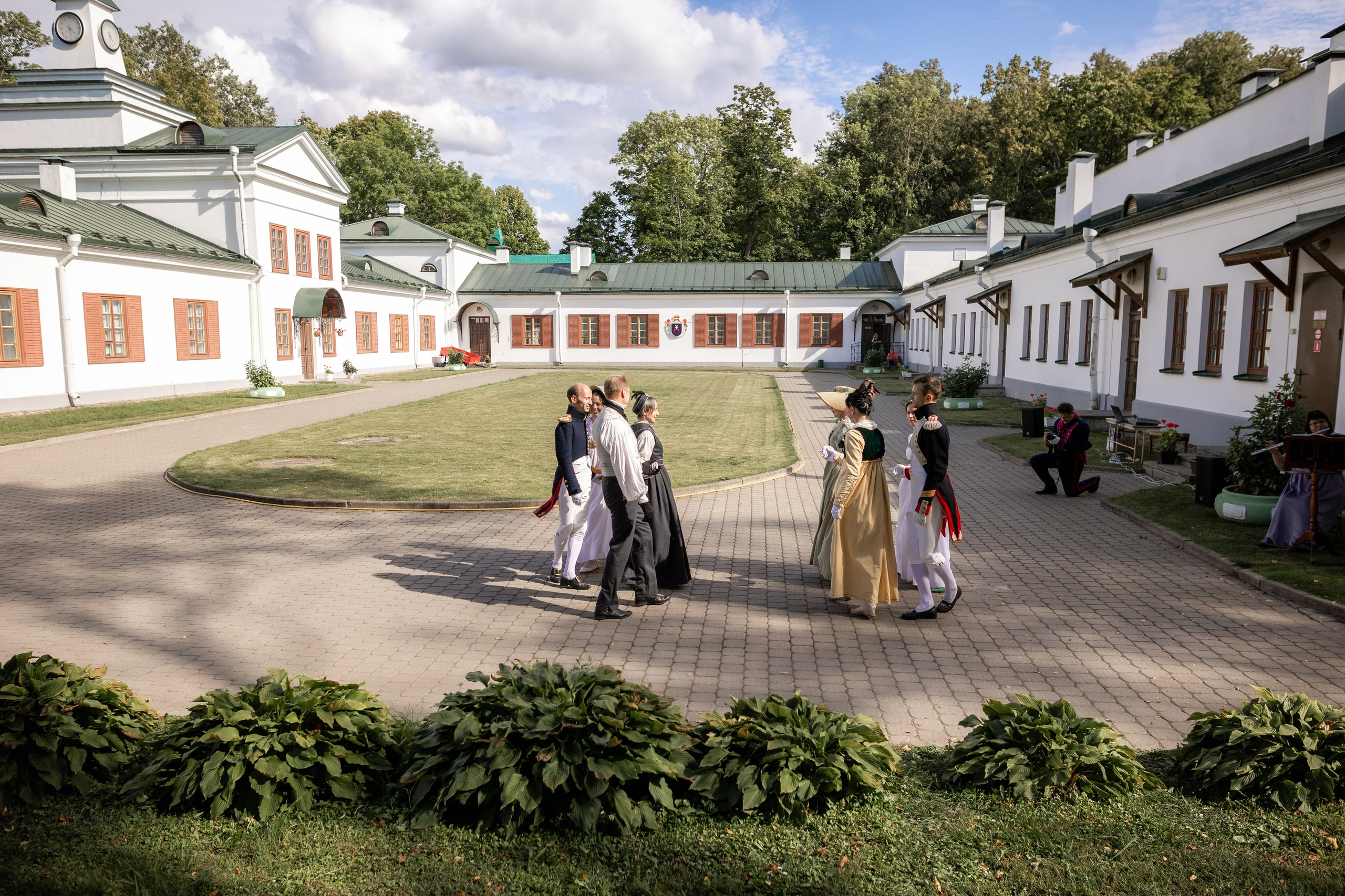 Пикник начала 19 века. Профессиональный интерьерный и репортажный фотограф Минск и РБ. Максим Орлов