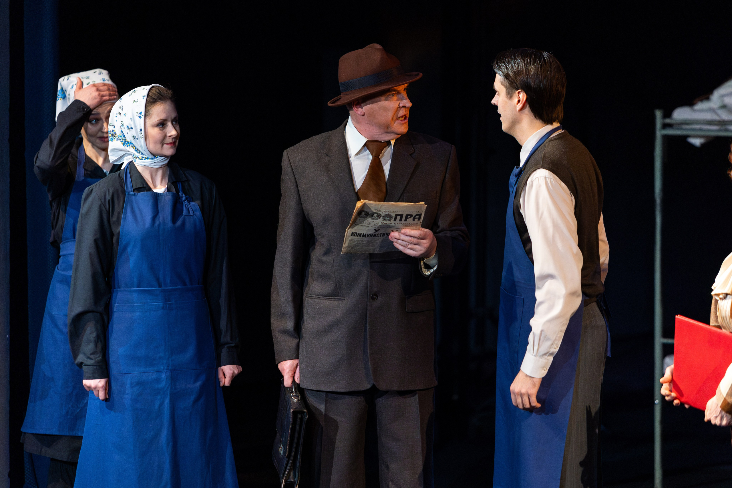 Новый театр «Фабричная девчонка». Профессиональный интерьерный и репортажный фотограф Минск и РБ. Максим Орлов