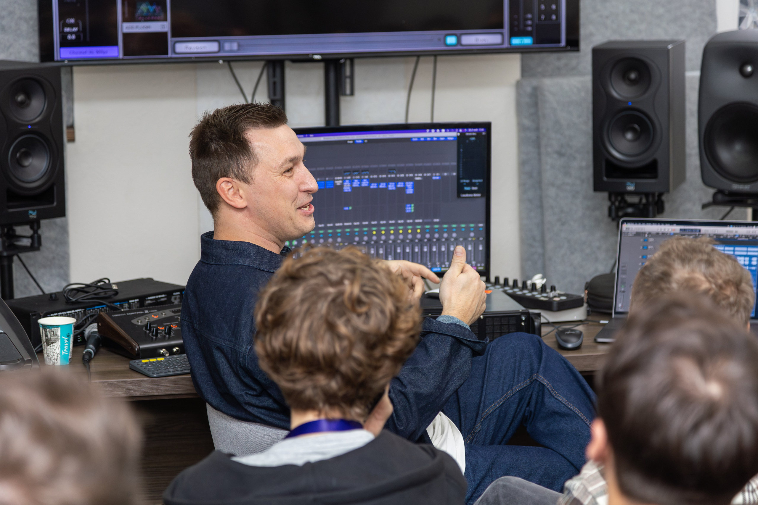 Конференция Medialive 2024. День третий. Профессиональный интерьерный и репортажный фотограф Минск и РБ. Максим Орлов