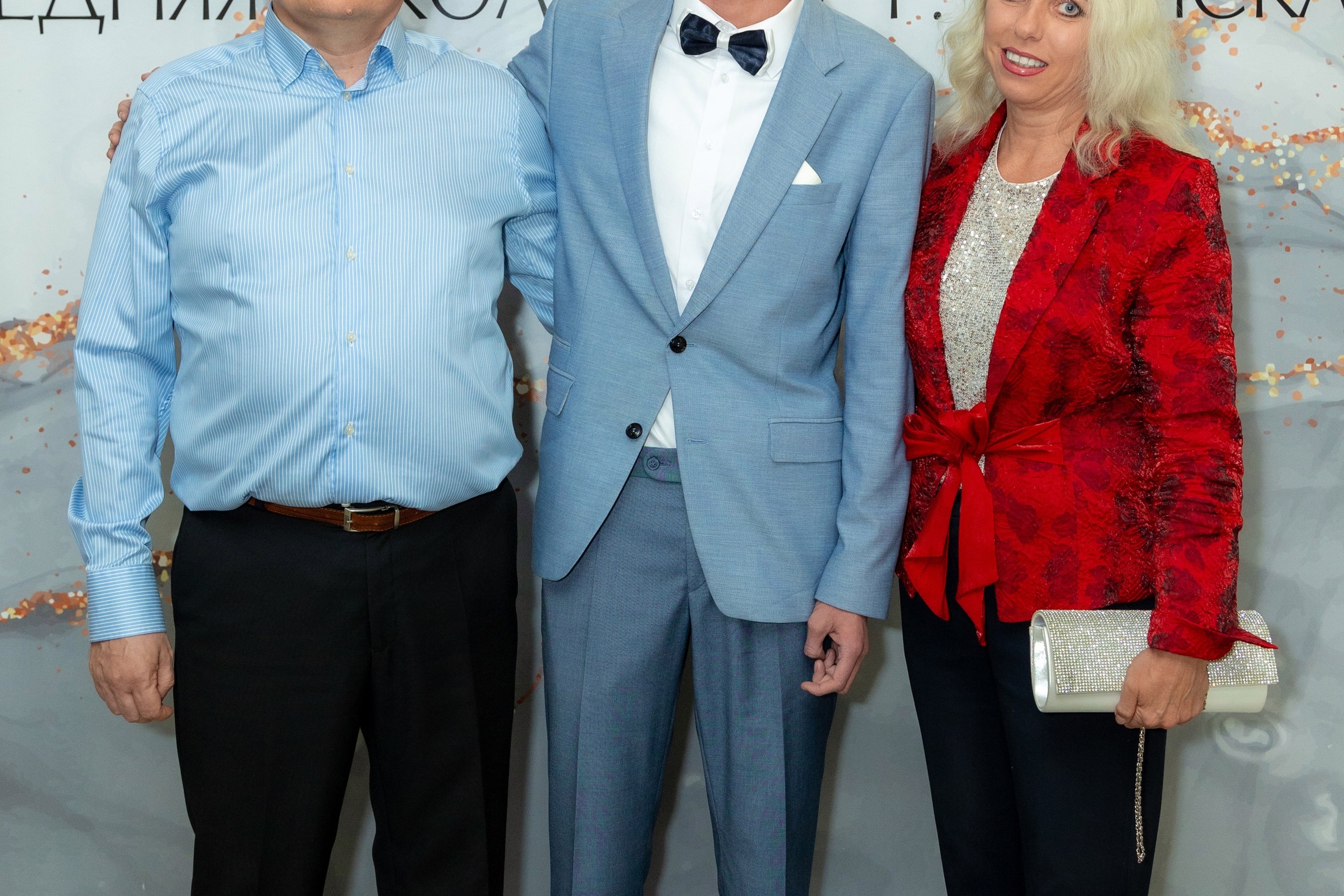 Вручение дипломов. 47 школа. Профессиональный интерьерный и репортажный фотограф Минск и РБ. Максим Орлов