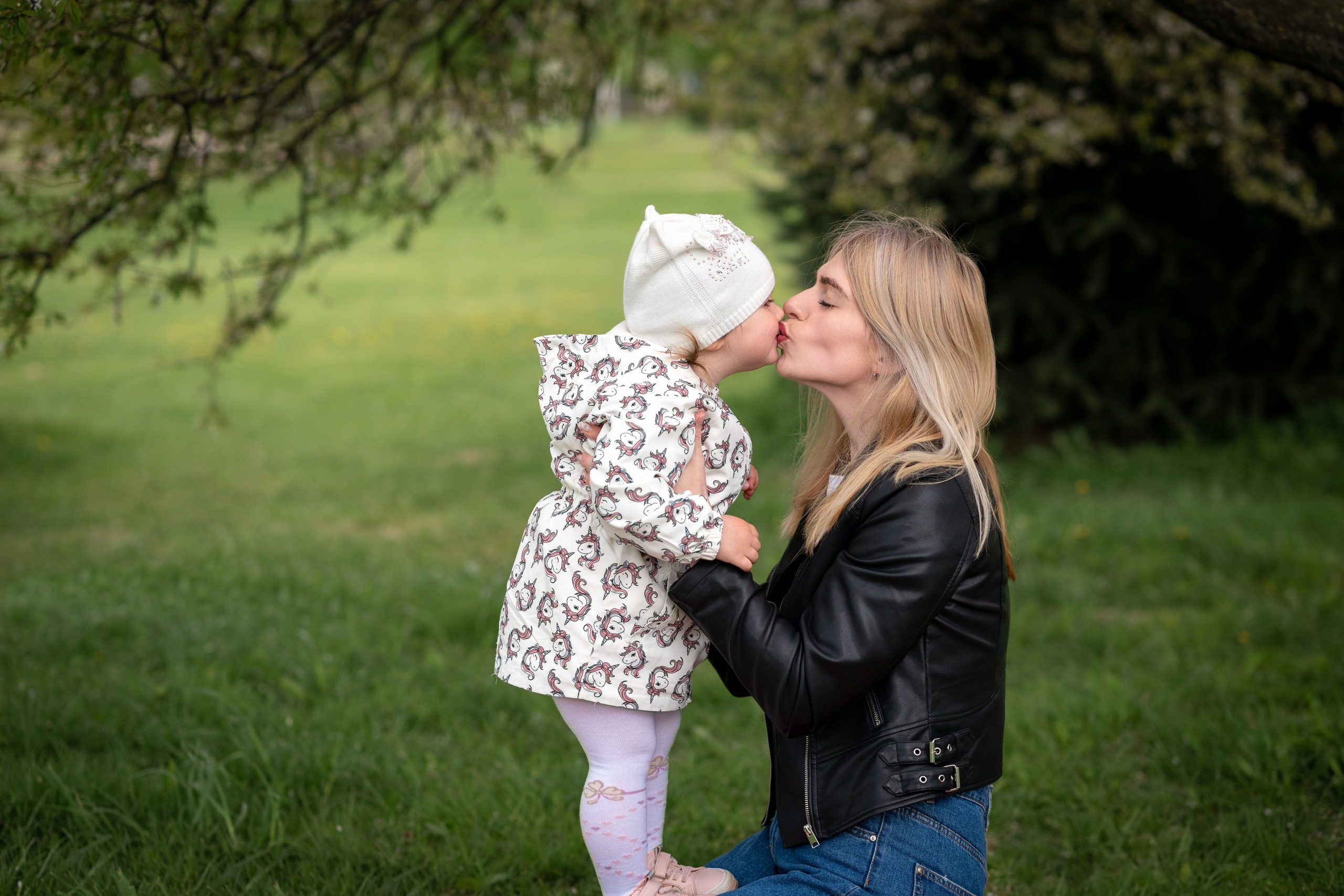 Олег, Каролина и Стефания. Профессиональный интерьерный и репортажный фотограф Минск и РБ. Максим Орлов