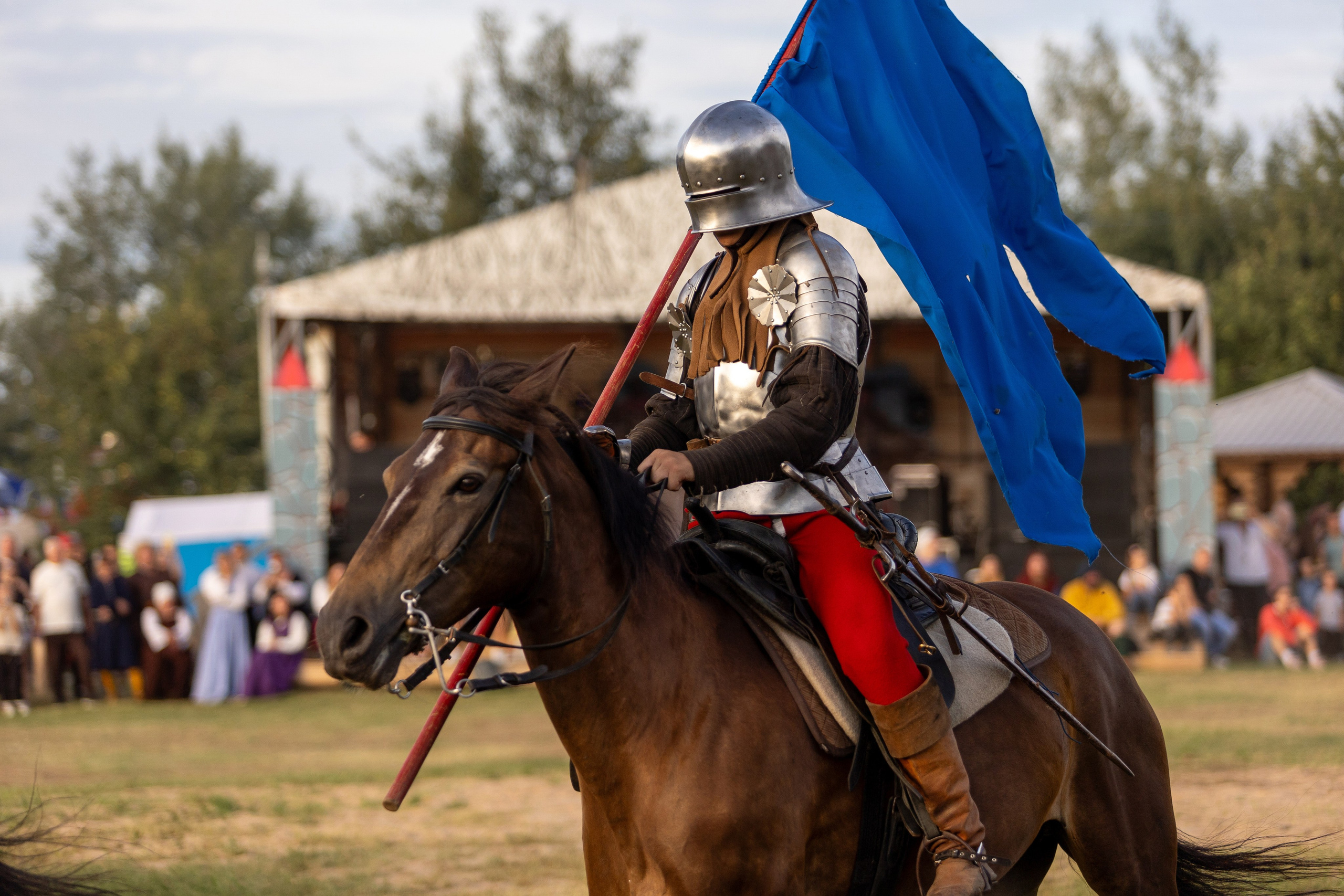 Рыцарский фест. Мстиславль. Профессиональный интерьерный и репортажный фотограф Минск и РБ. Максим Орлов