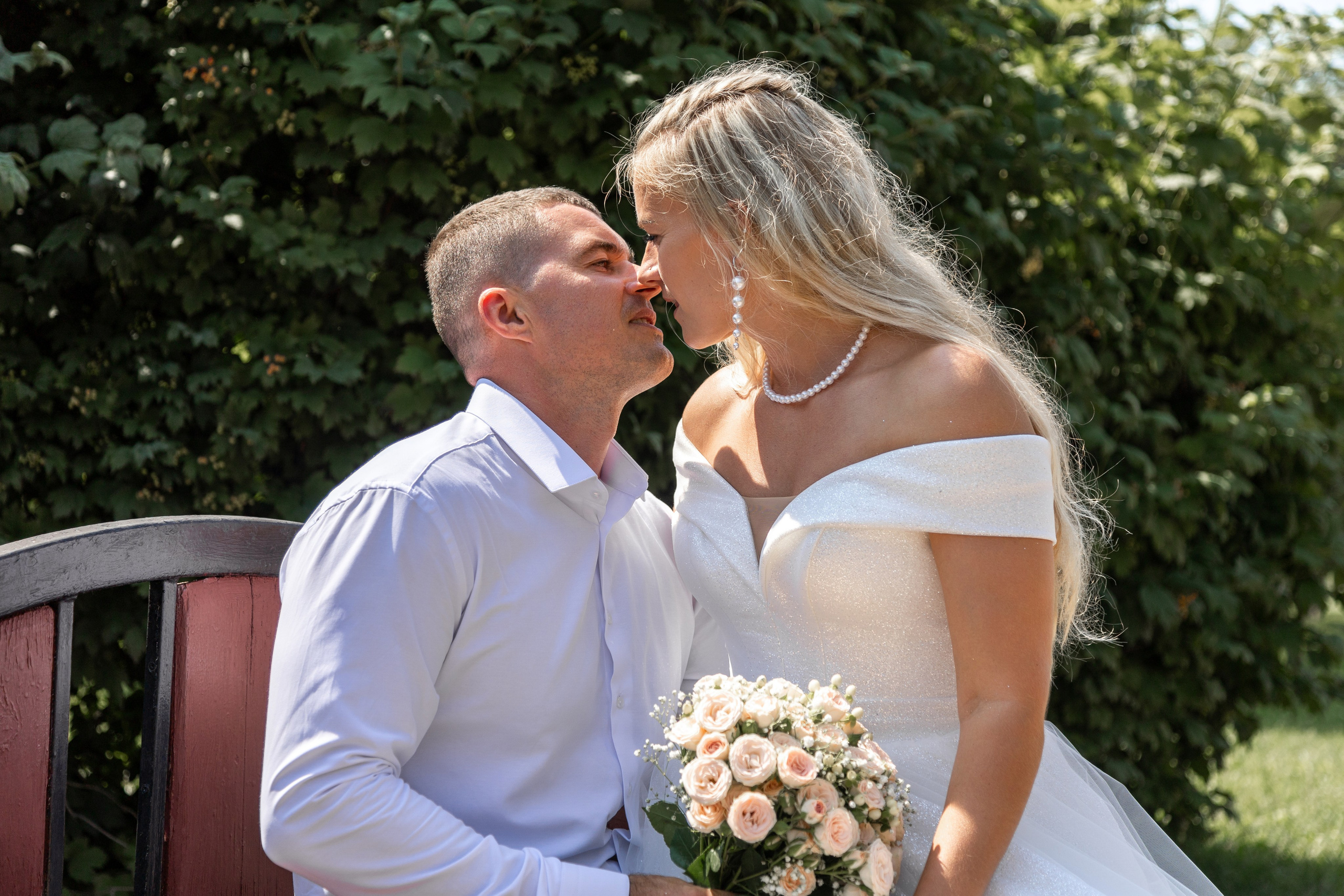 Свадебная фотосессия Дениса и Юли. Профессиональный интерьерный и репортажный фотограф Минск и РБ. Максим Орлов