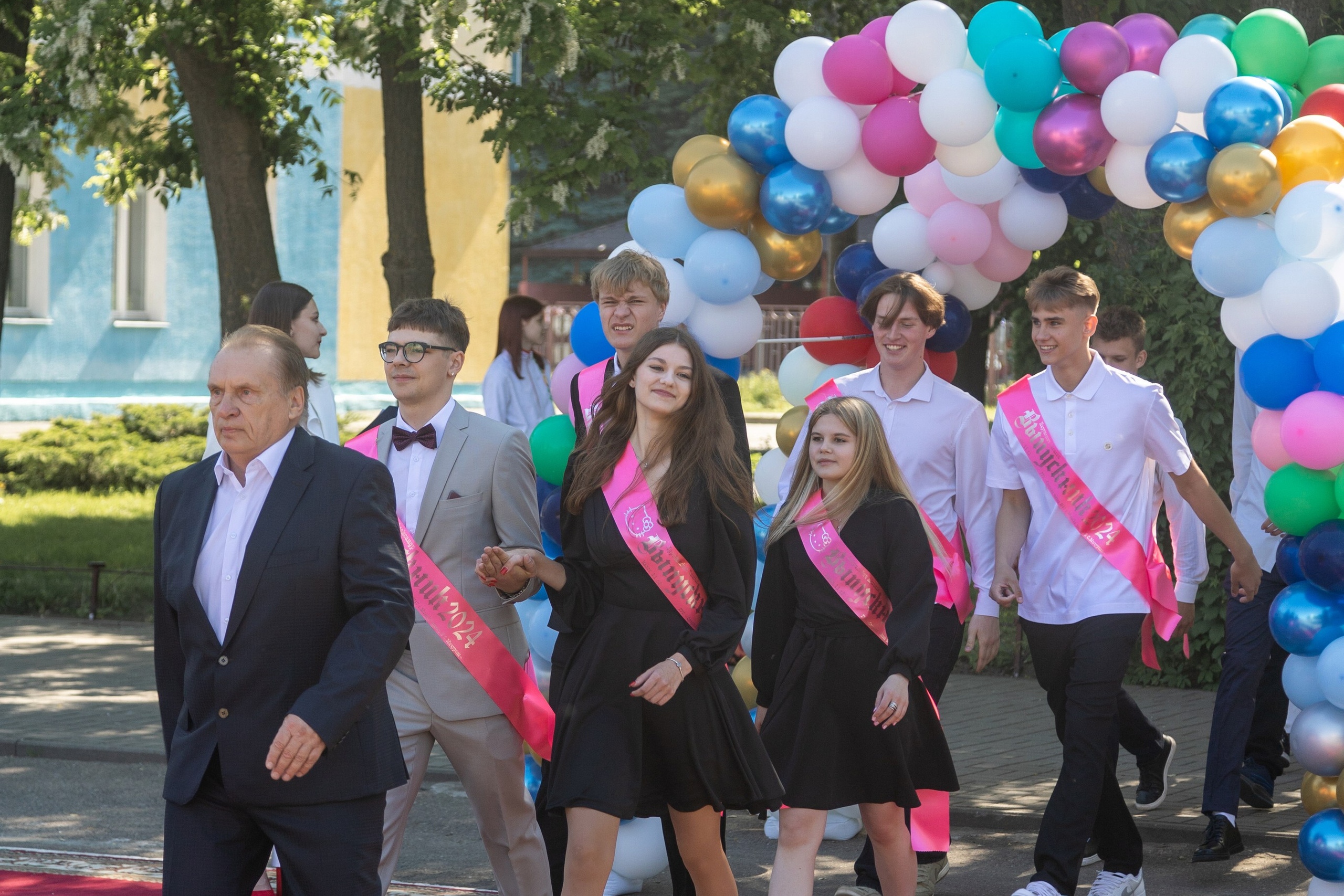 Школа 47. Последний звонок. Профессиональный интерьерный и репортажный фотограф Минск и РБ. Максим Орлов