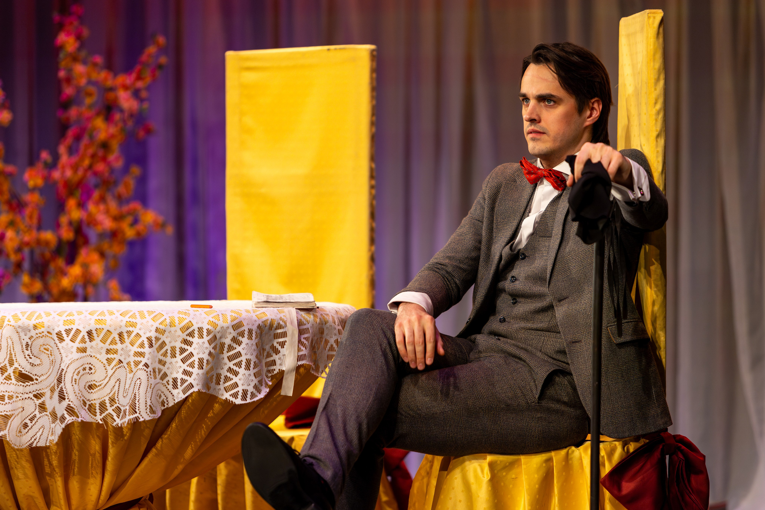 Новый театр «Как важно быть серьезным». Профессиональный интерьерный и репортажный фотограф Минск и РБ. Максим Орлов