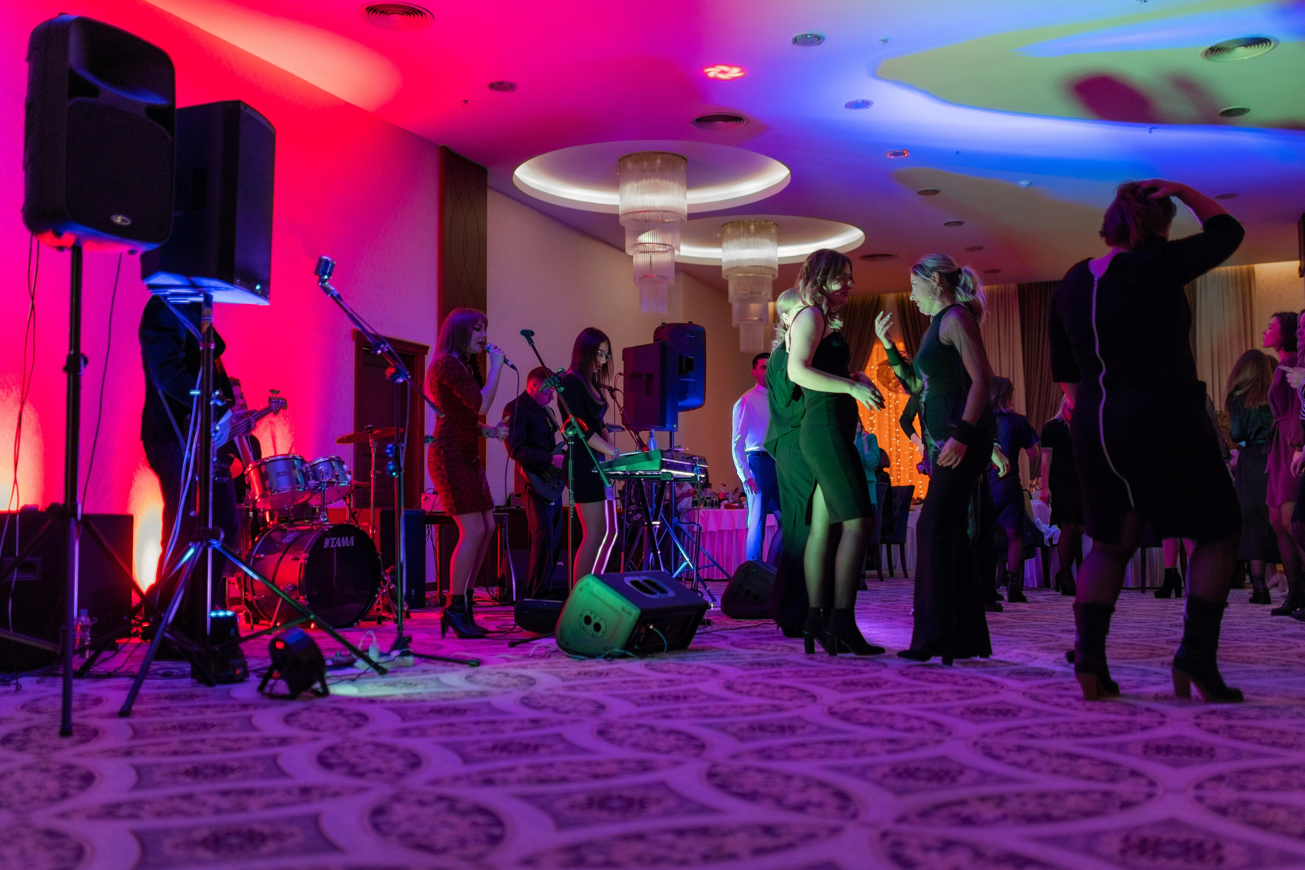 TeSамые. Профессиональный интерьерный и репортажный фотограф Минск и РБ. Максим Орлов