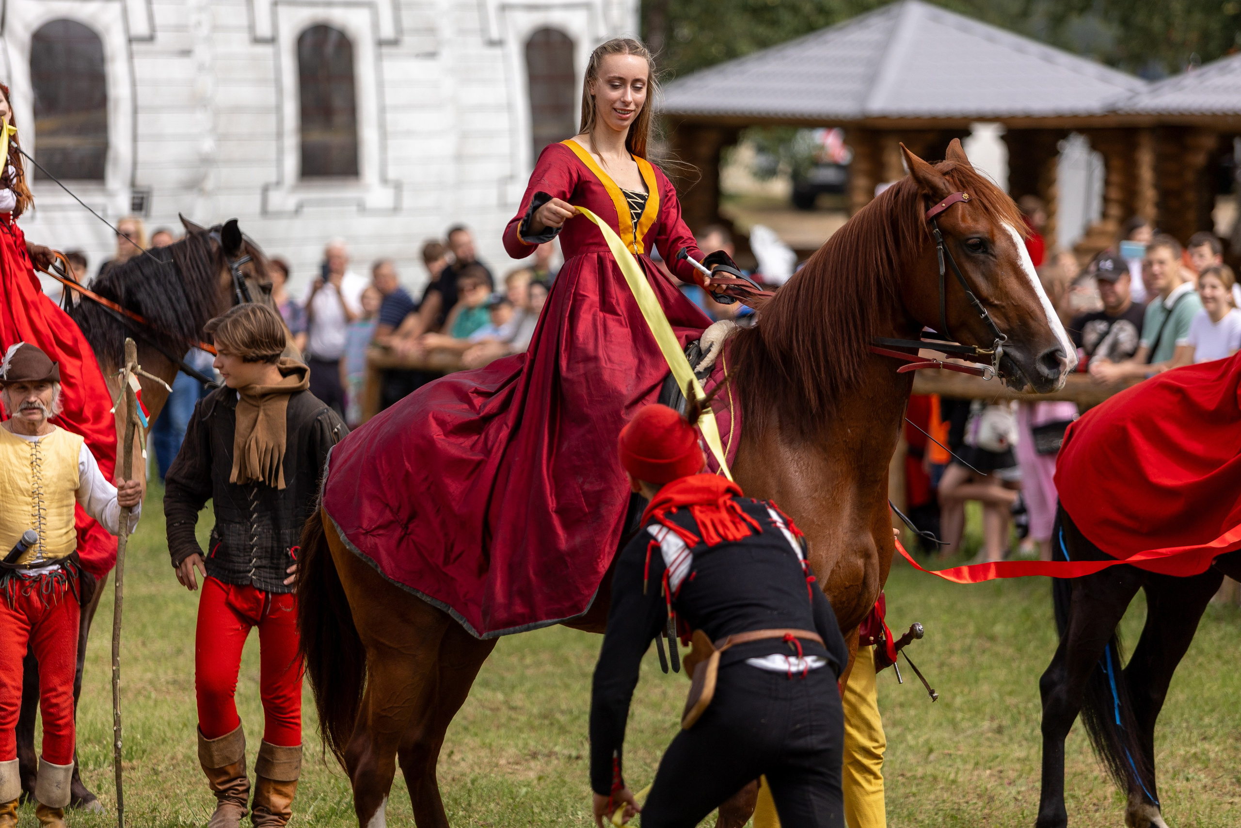 Рыцарский фест. Мстиславль. Профессиональный интерьерный и репортажный фотограф Минск и РБ. Максим Орлов