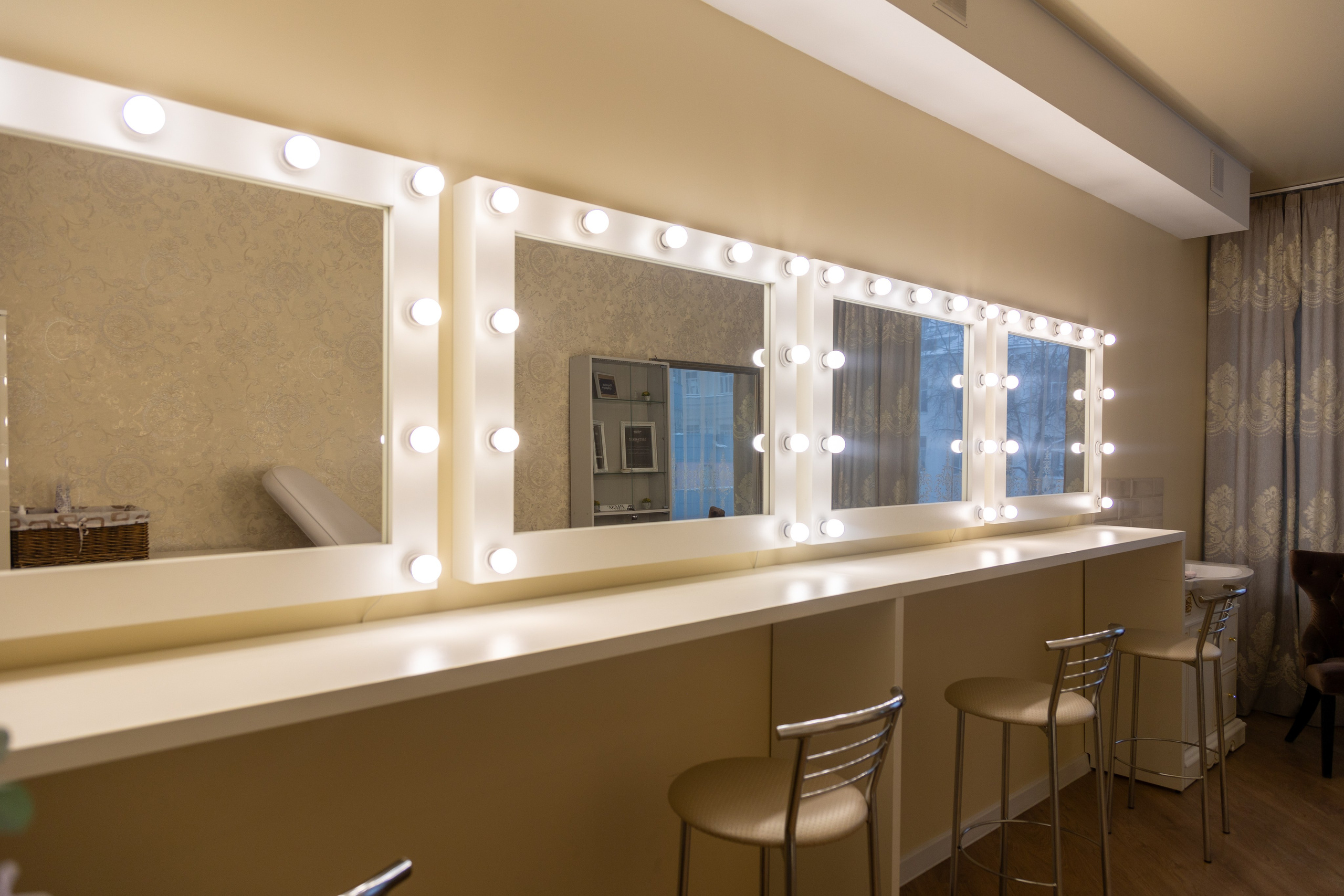 Реклама салона красоты «Манго». Профессиональный интерьерный и репортажный фотограф Минск и РБ. Максим Орлов