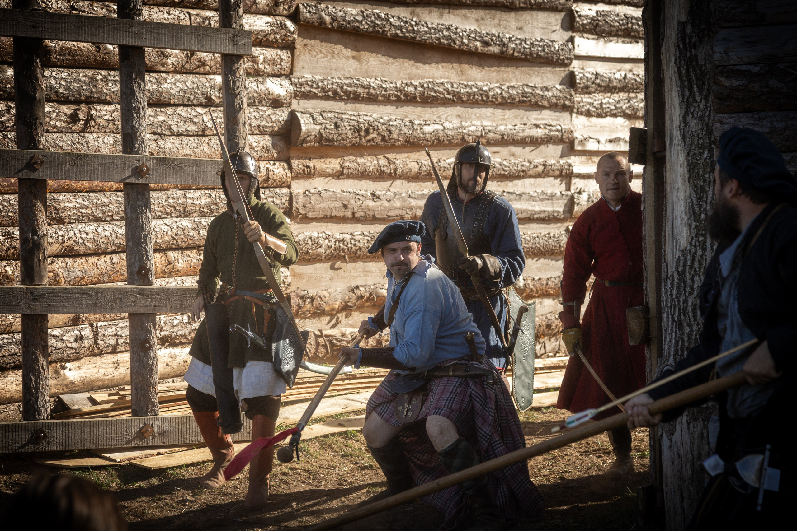 Золотая шпора. Огнем и мечем. День второй. Вылазка в лес. Штурм фортеции. Княжеский пир. Профессиональный интерьерный и репортажный фотограф Минск и РБ. Максим Орлов