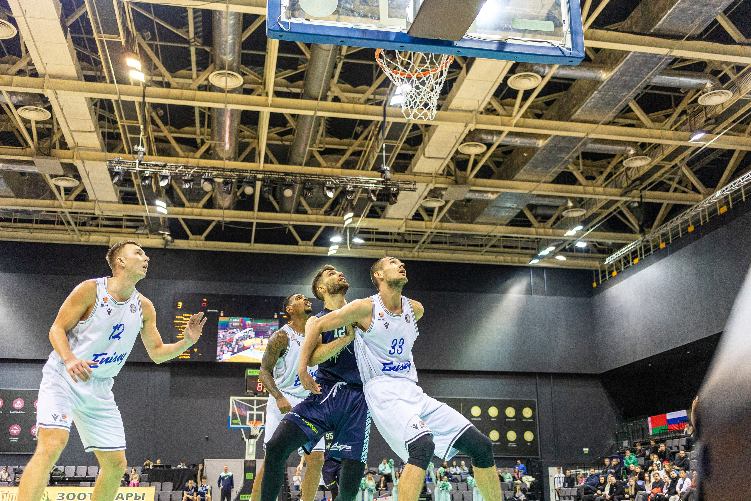 Баскетбол. Лучшие кадры. Минск — Енисей. 11.12.2023. Профессиональный интерьерный и репортажный фотограф Минск и РБ. Максим Орлов