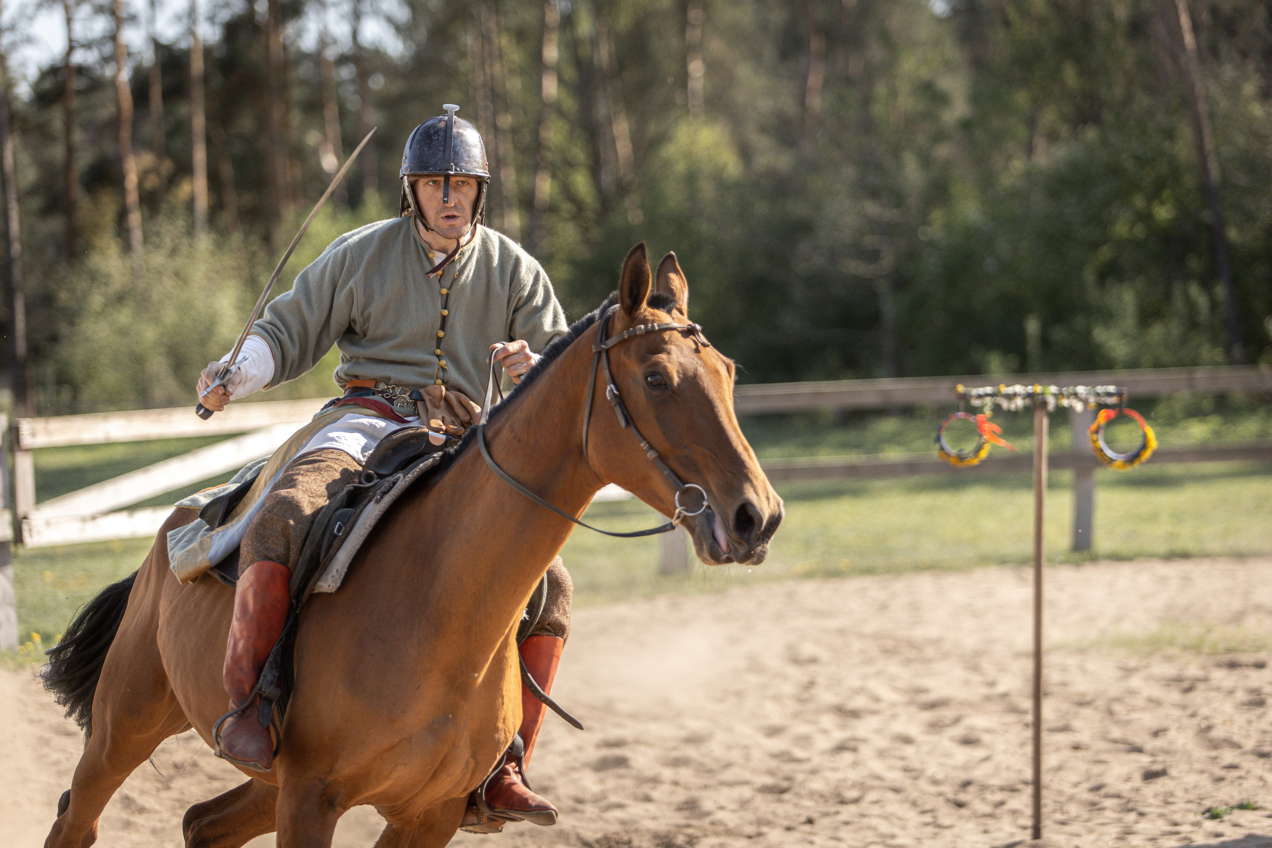 Золотая Шпора. Огнем и Мечем. День первый. Рыцарский турнир. Профессиональный интерьерный и репортажный фотограф Минск и РБ. Максим Орлов