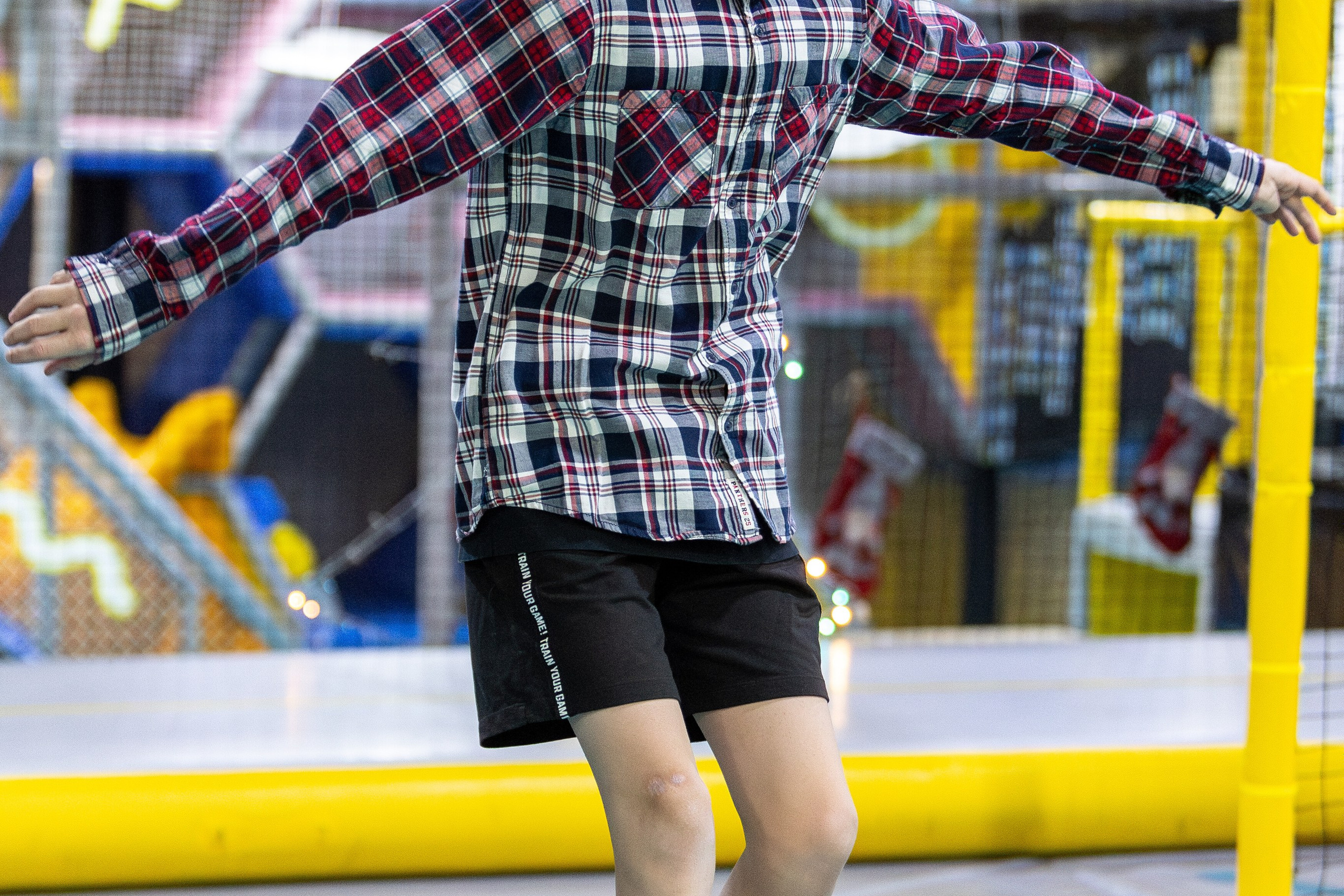 ДР Влада (батутная арена). Профессиональный интерьерный и репортажный фотограф Минск и РБ. Максим Орлов