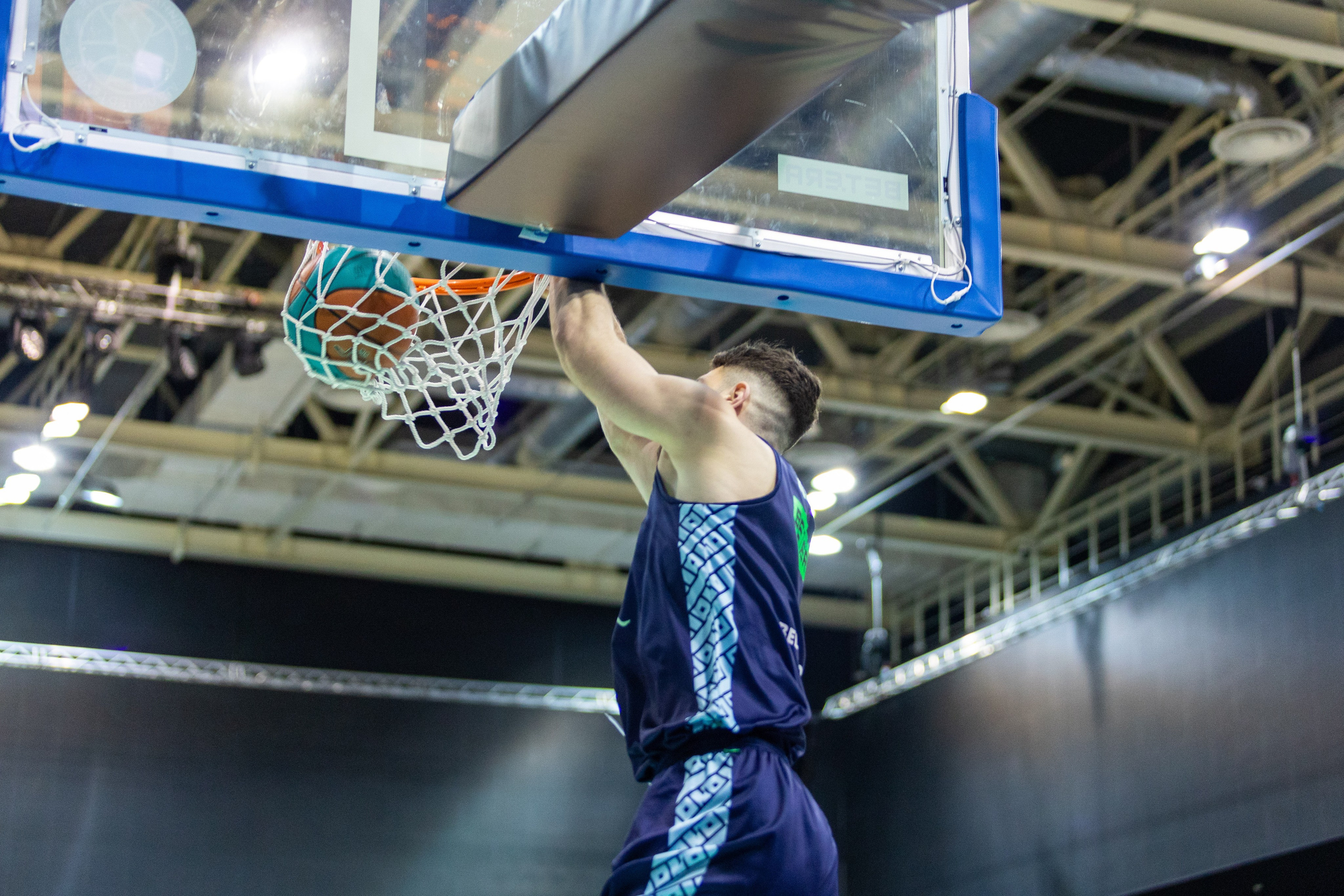 Баскетбол. Минск — MBA. 09.03.2024. Профессиональный интерьерный и репортажный фотограф Минск и РБ. Максим Орлов