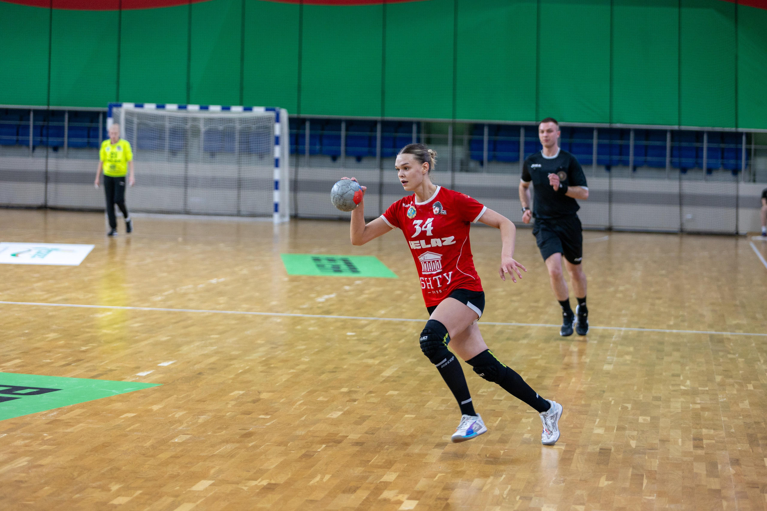 Гандбол. Финал. БНТУ — Гомель. 25.05.2024. Профессиональный интерьерный и репортажный фотограф Минск и РБ. Максим Орлов