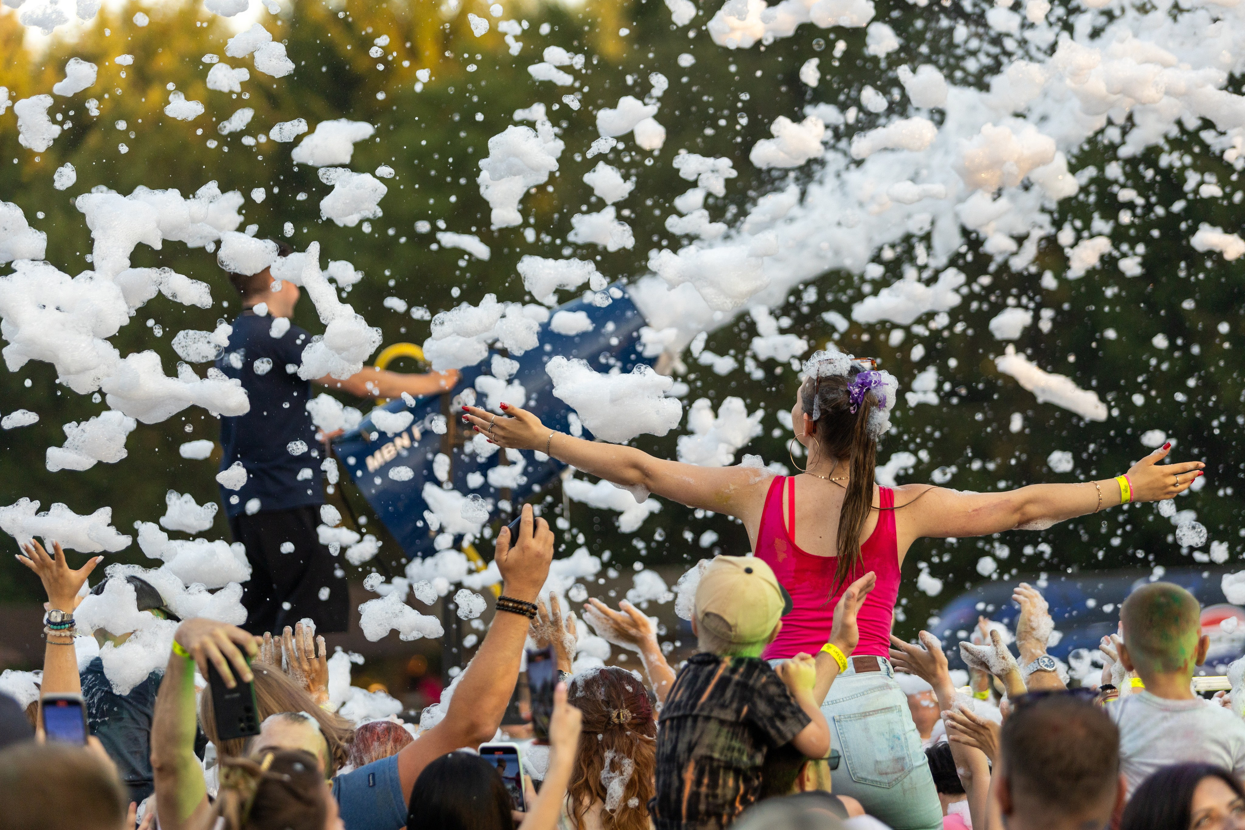 Дискохит. Профессиональный интерьерный и репортажный фотограф Минск и РБ. Максим Орлов