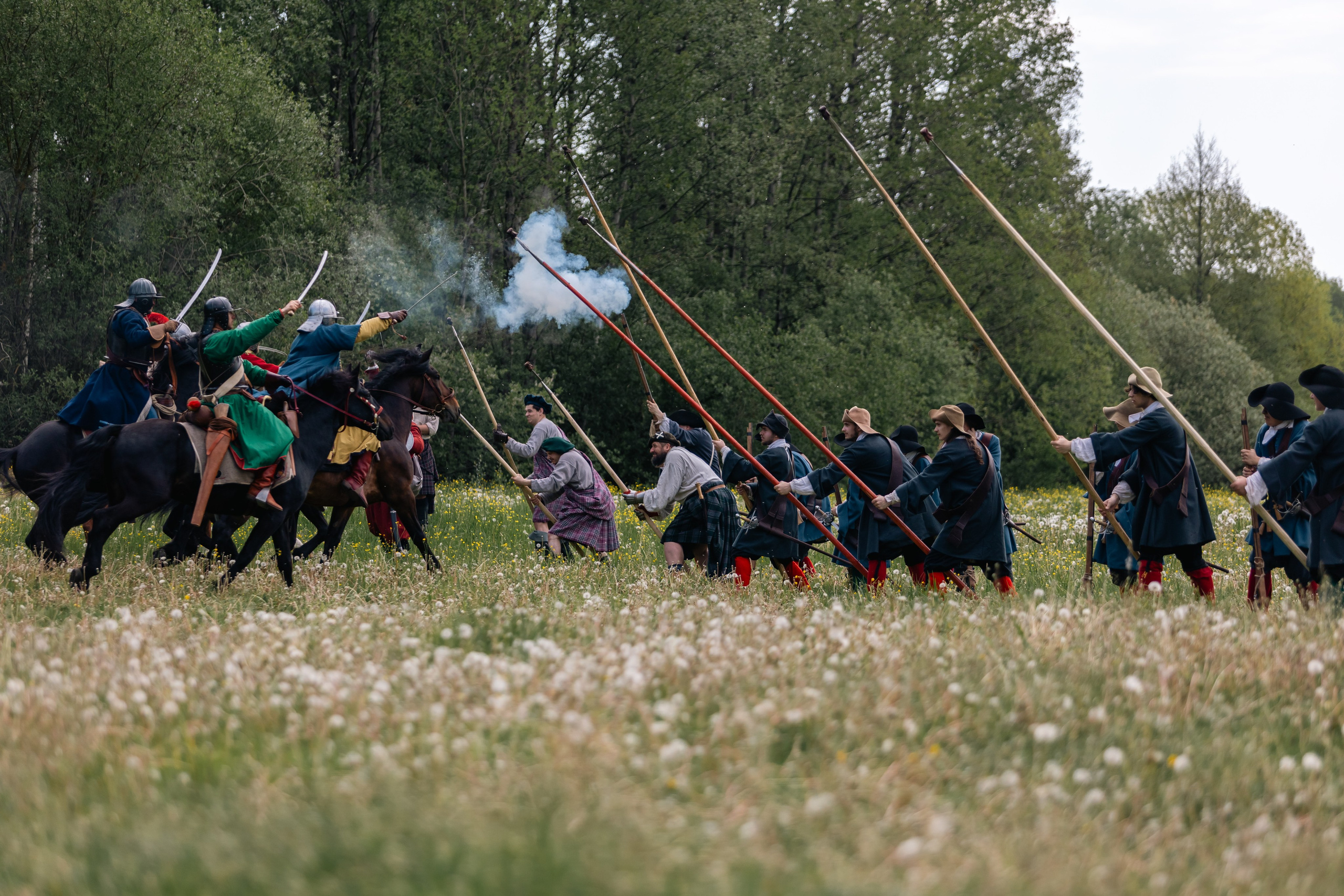 Золотая шпора. Маневры 17 века. Профессиональный интерьерный и репортажный фотограф Минск и РБ. Максим Орлов