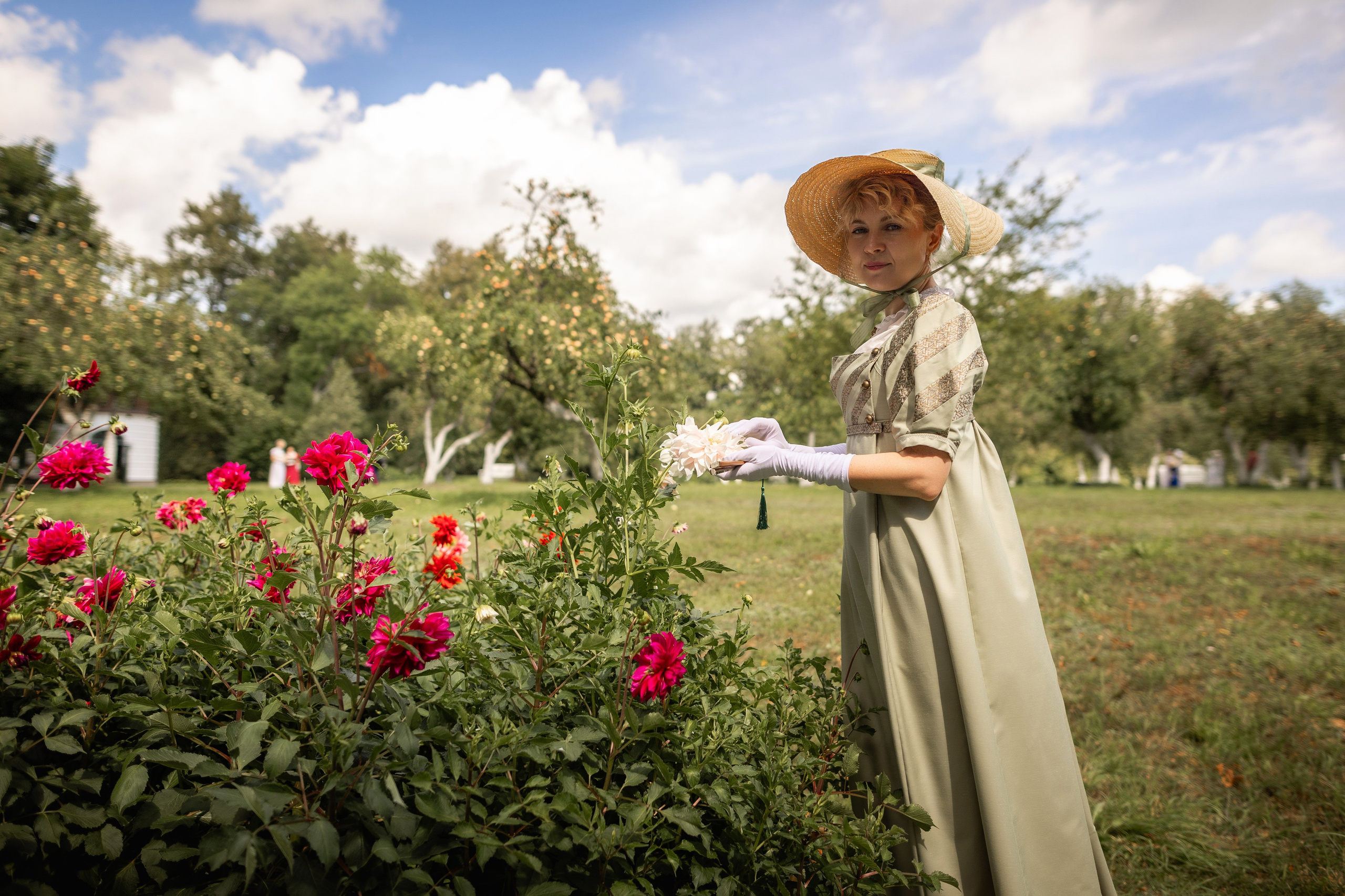 Пикник начала 19 века. Профессиональный интерьерный и репортажный фотограф Минск и РБ. Максим Орлов
