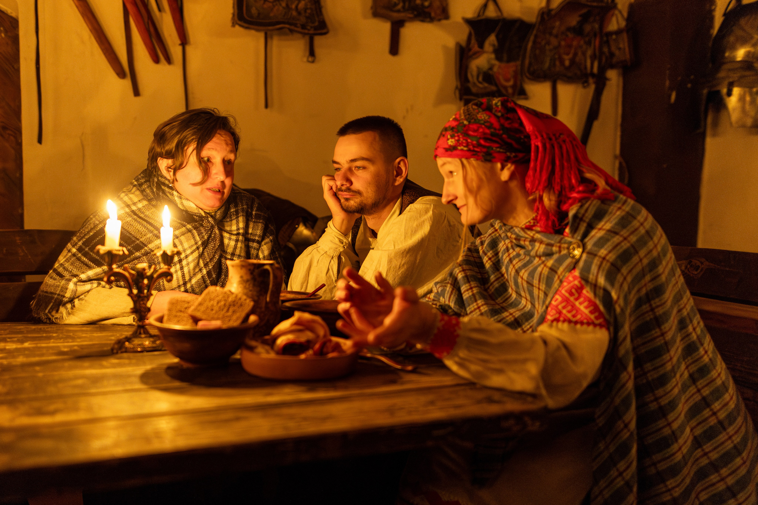 Золотая шпора. Огнем и мечем. День второй. Вылазка в лес. Штурм фортеции. Княжеский пир. Профессиональный интерьерный и репортажный фотограф Минск и РБ. Максим Орлов