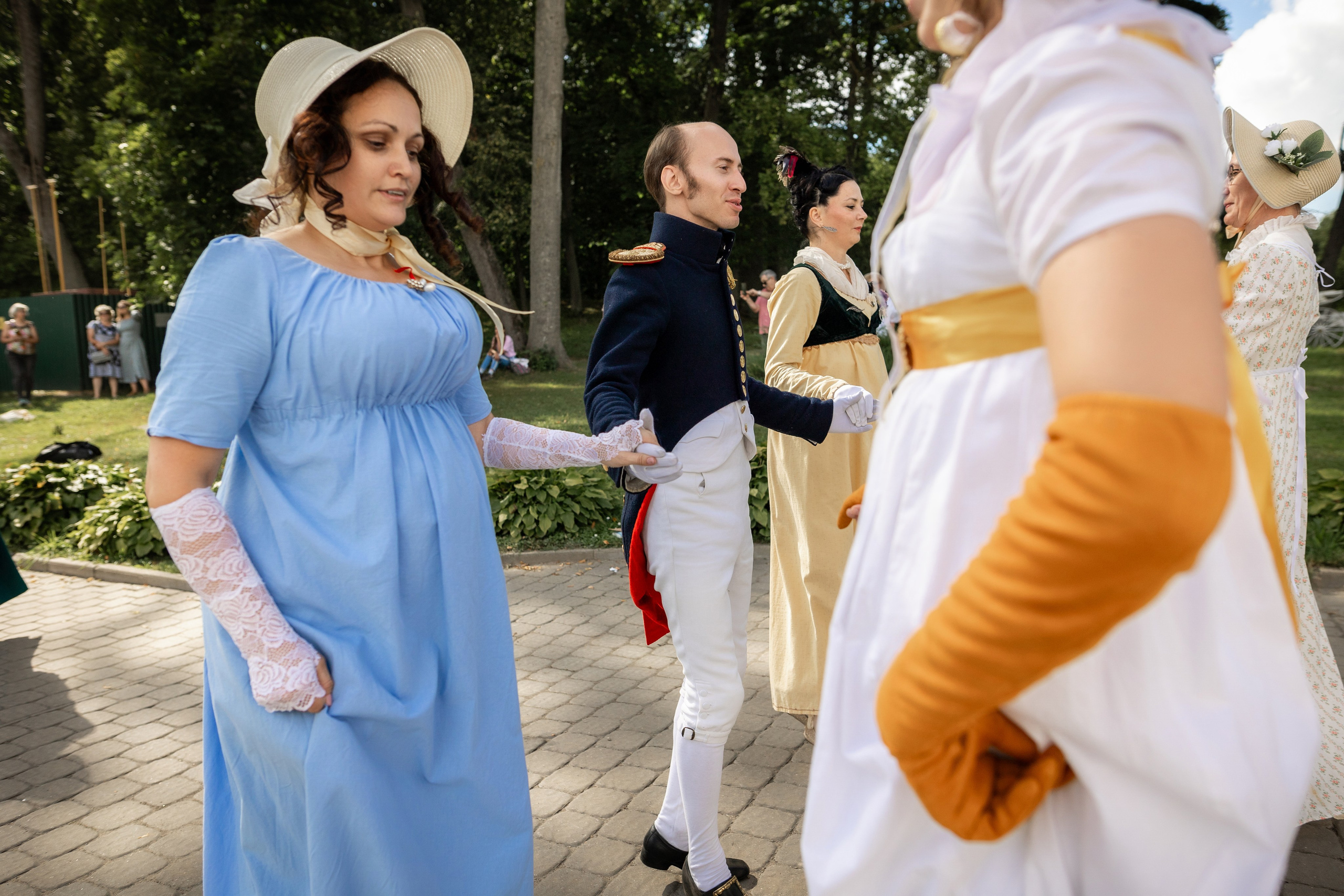 Пикник начала 19 века. Профессиональный интерьерный и репортажный фотограф Минск и РБ. Максим Орлов