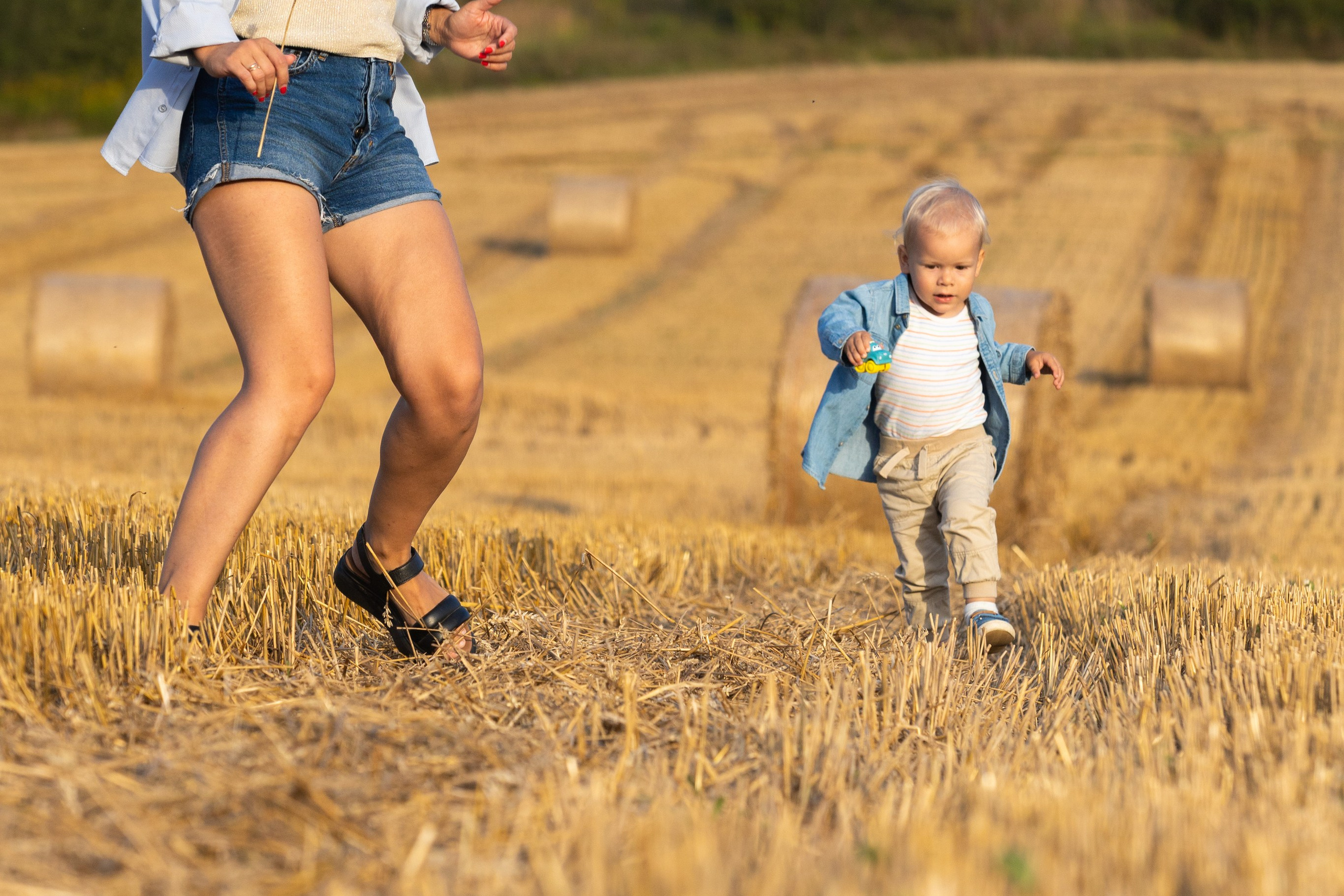 Семейная фотосъемка Кристины с сыном Костей. Профессиональный интерьерный и репортажный фотограф Минск и РБ. Максим Орлов