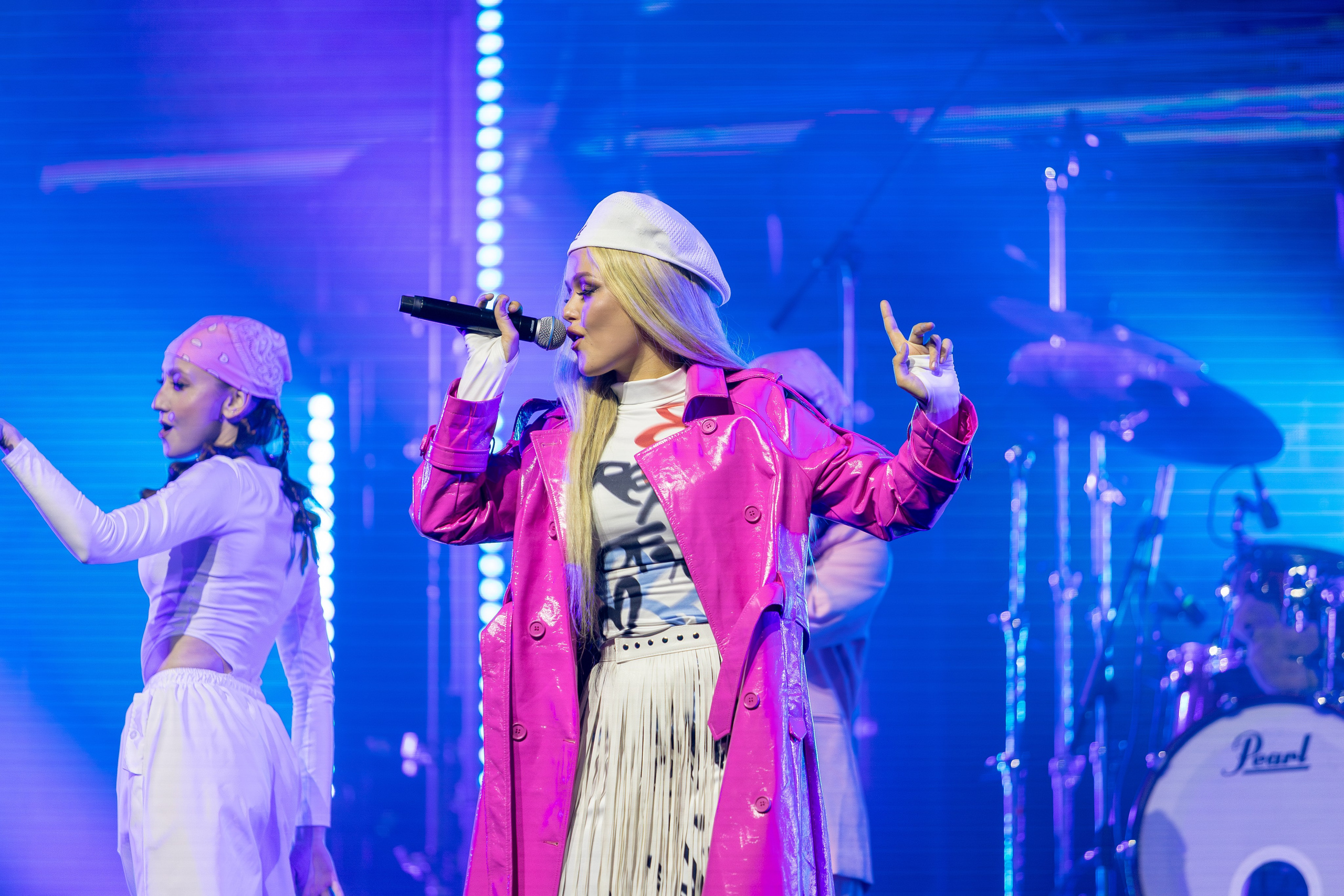 Концерт Насти Кравченко. Профессиональный интерьерный и репортажный фотограф Минск и РБ. Максим Орлов