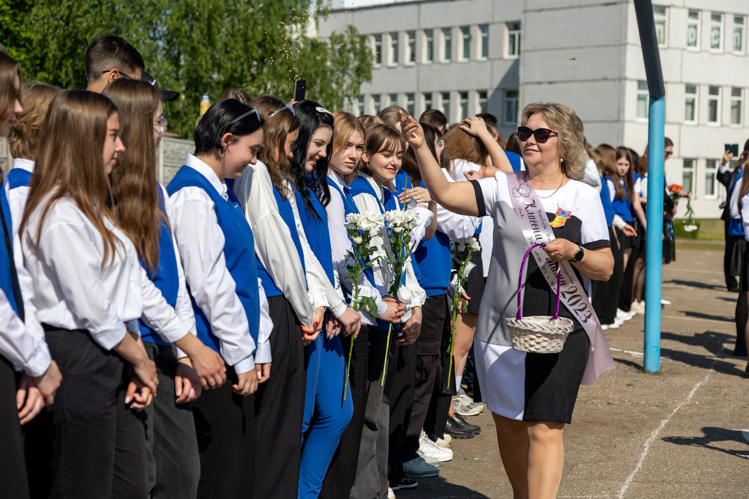 Выпускной в Жодино 2023. Профессиональный интерьерный и репортажный фотограф Минск и РБ. Максим Орлов
