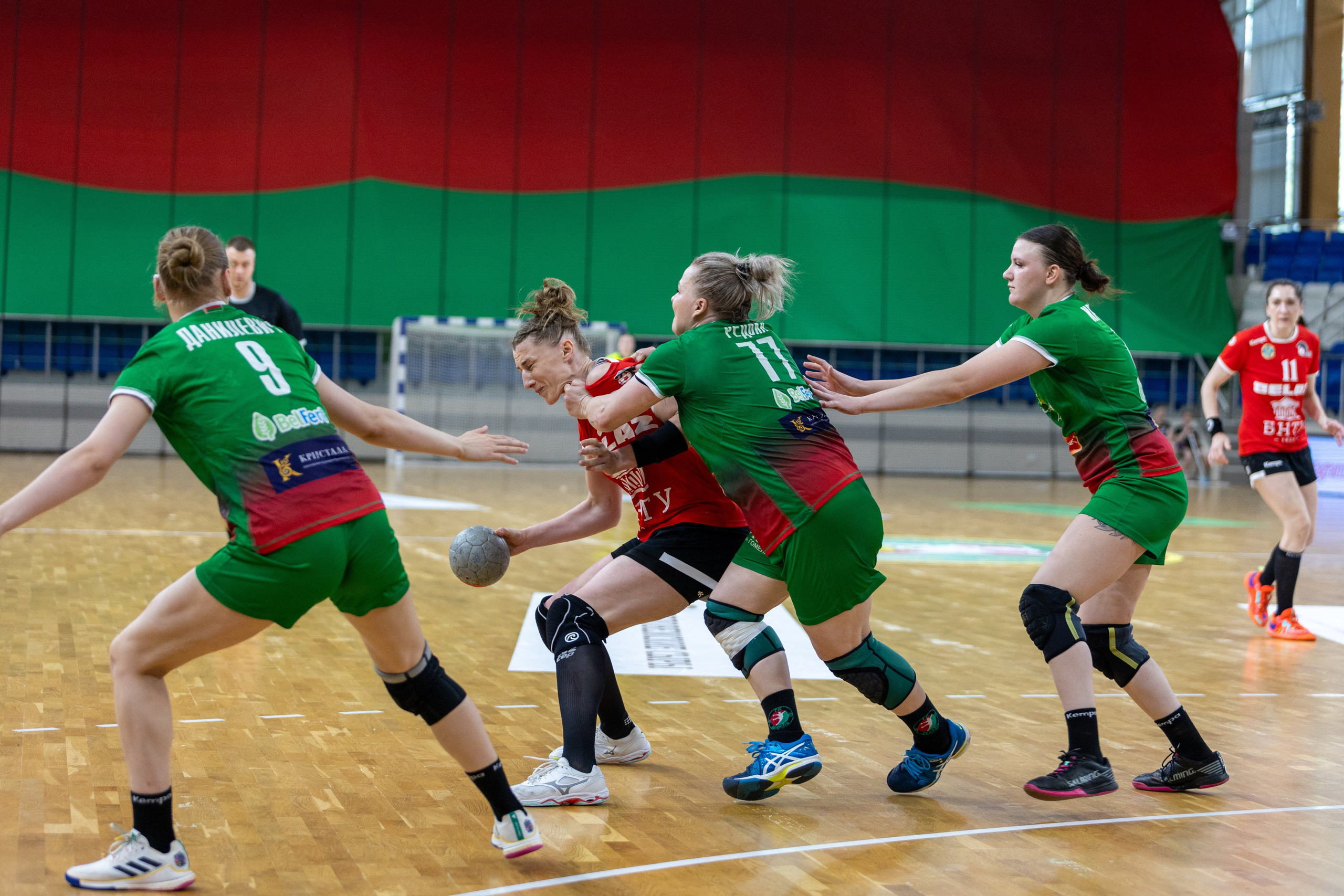 Гандбол. Финал. БНТУ — Гомель. 25.05.2024. Профессиональный интерьерный и репортажный фотограф Минск и РБ. Максим Орлов