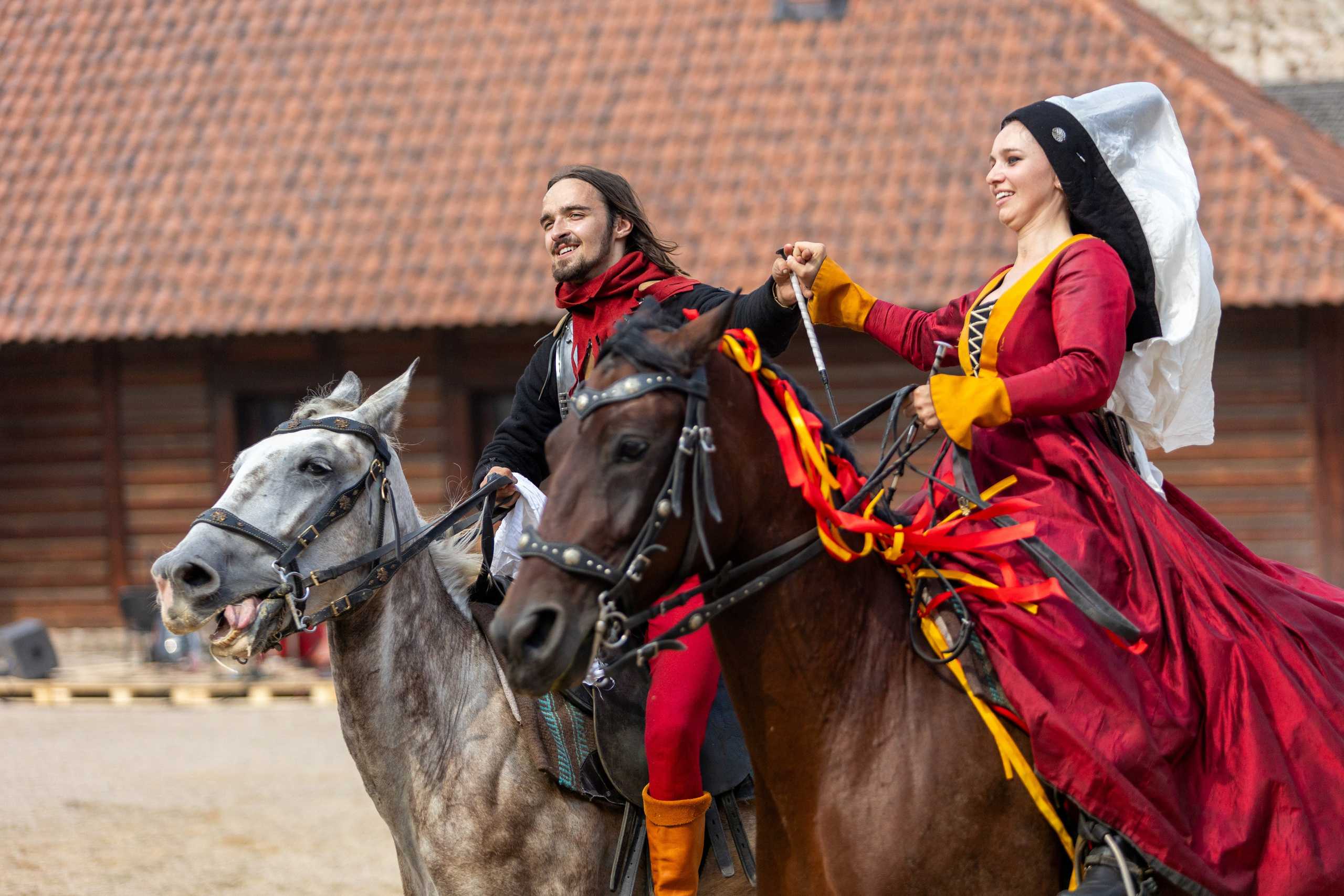 Выступление «Золотой шпоры» на празднике города Лиды. Профессиональный интерьерный и репортажный фотограф Минск и РБ. Максим Орлов