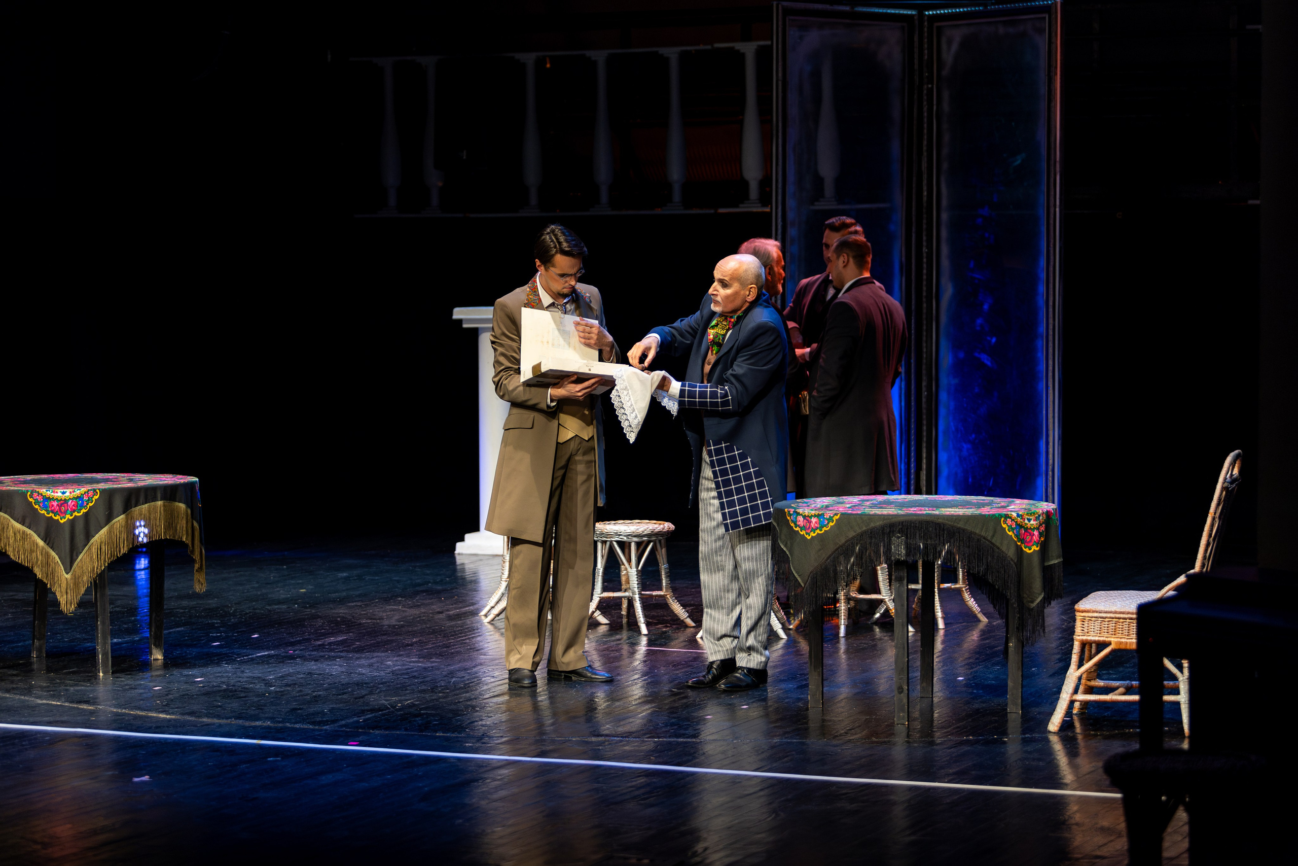 Новый театр «Я вещь». Профессиональный интерьерный и репортажный фотограф Минск и РБ. Максим Орлов