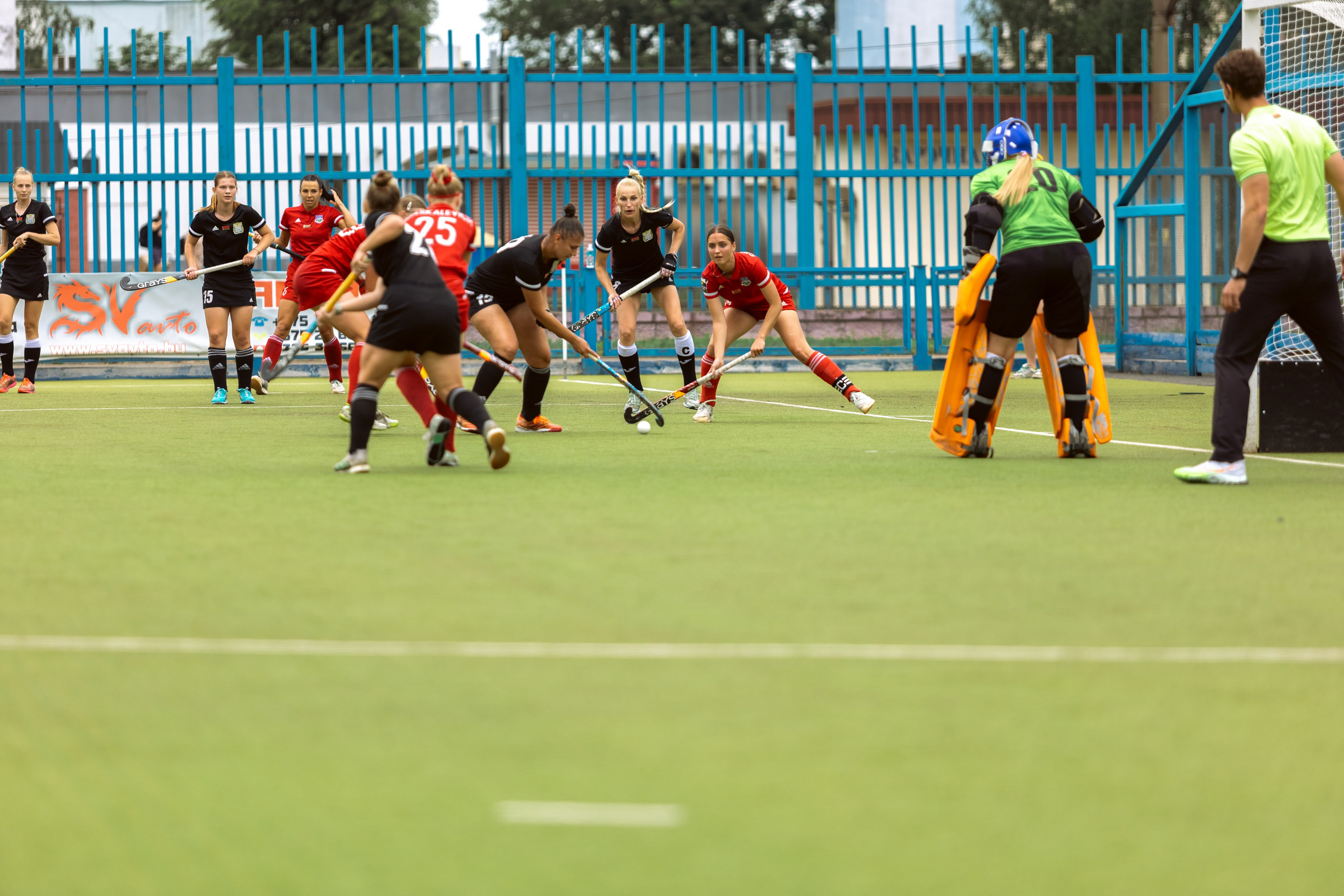 Хоккей на траве. Девушки. Минск — Виктория. 16.06.2024. Профессиональный интерьерный и репортажный фотограф Минск и РБ. Максим Орлов