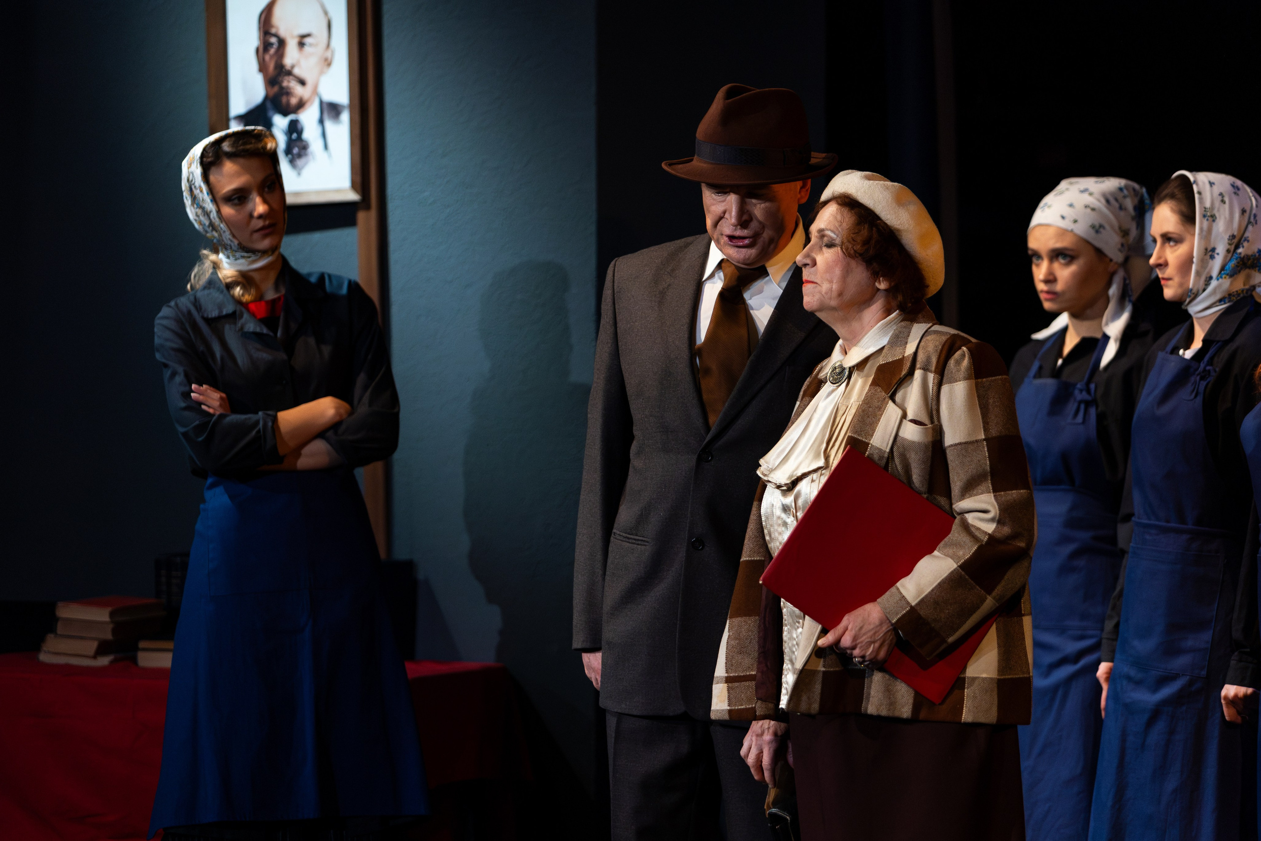 Новый театр «Фабричная девчонка». Профессиональный интерьерный и репортажный фотограф Минск и РБ. Максим Орлов