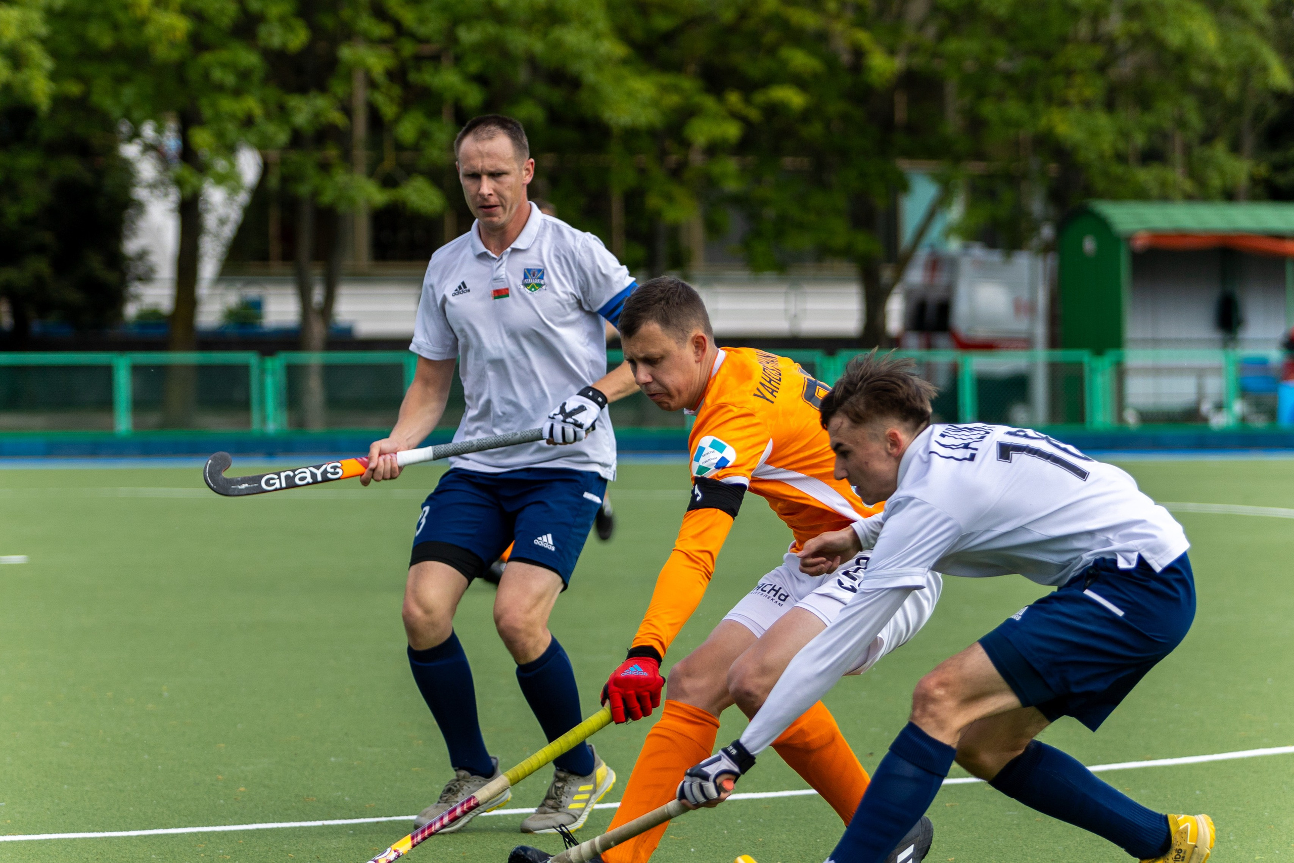 Хоккей на траве. ХК Минск — СК Строитель 11.05.2024. Профессиональный интерьерный и репортажный фотограф Минск и РБ. Максим Орлов