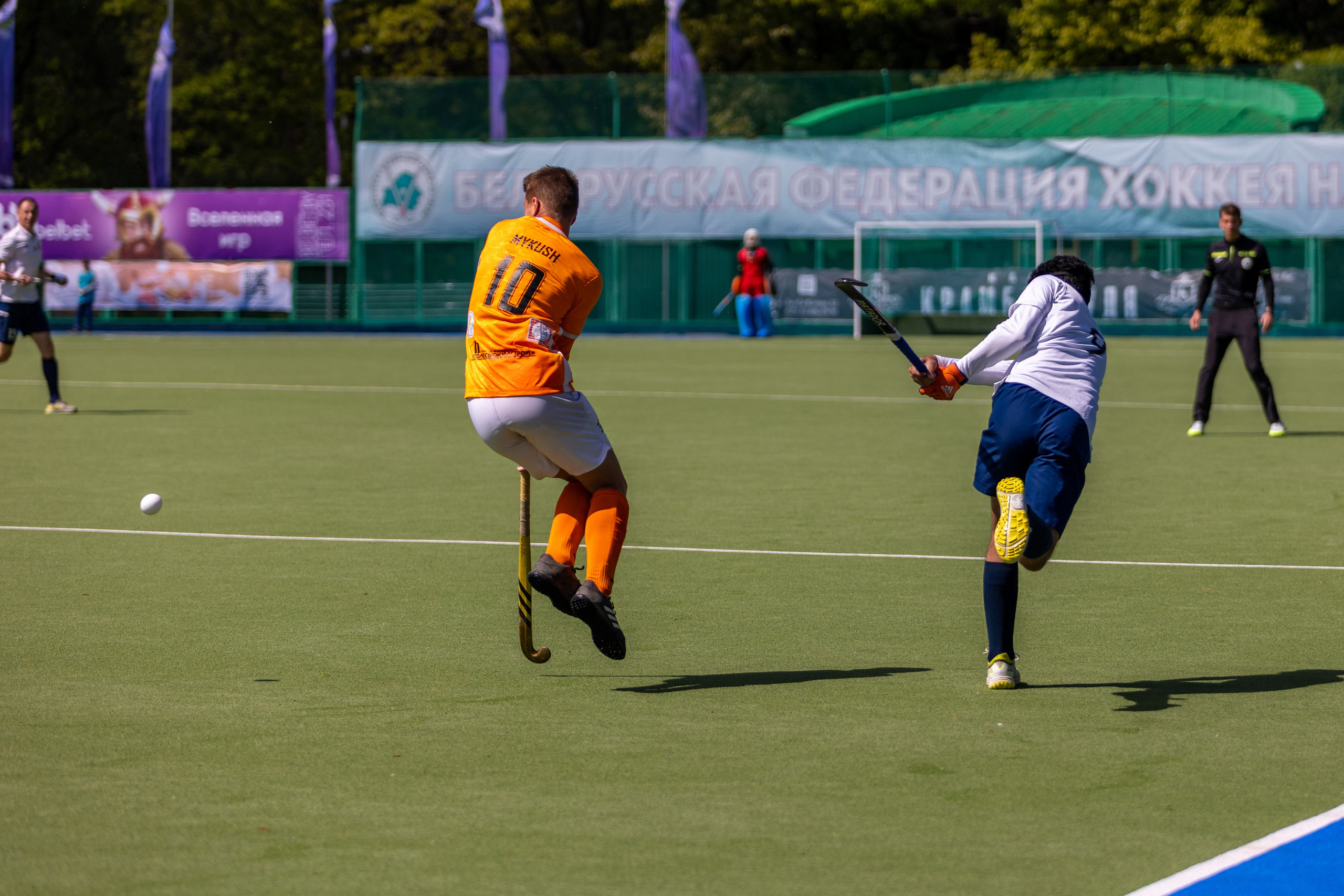Хоккей на траве. ХК Минск — СК Строитель 12.05.2024. Профессиональный интерьерный и репортажный фотограф Минск и РБ. Максим Орлов