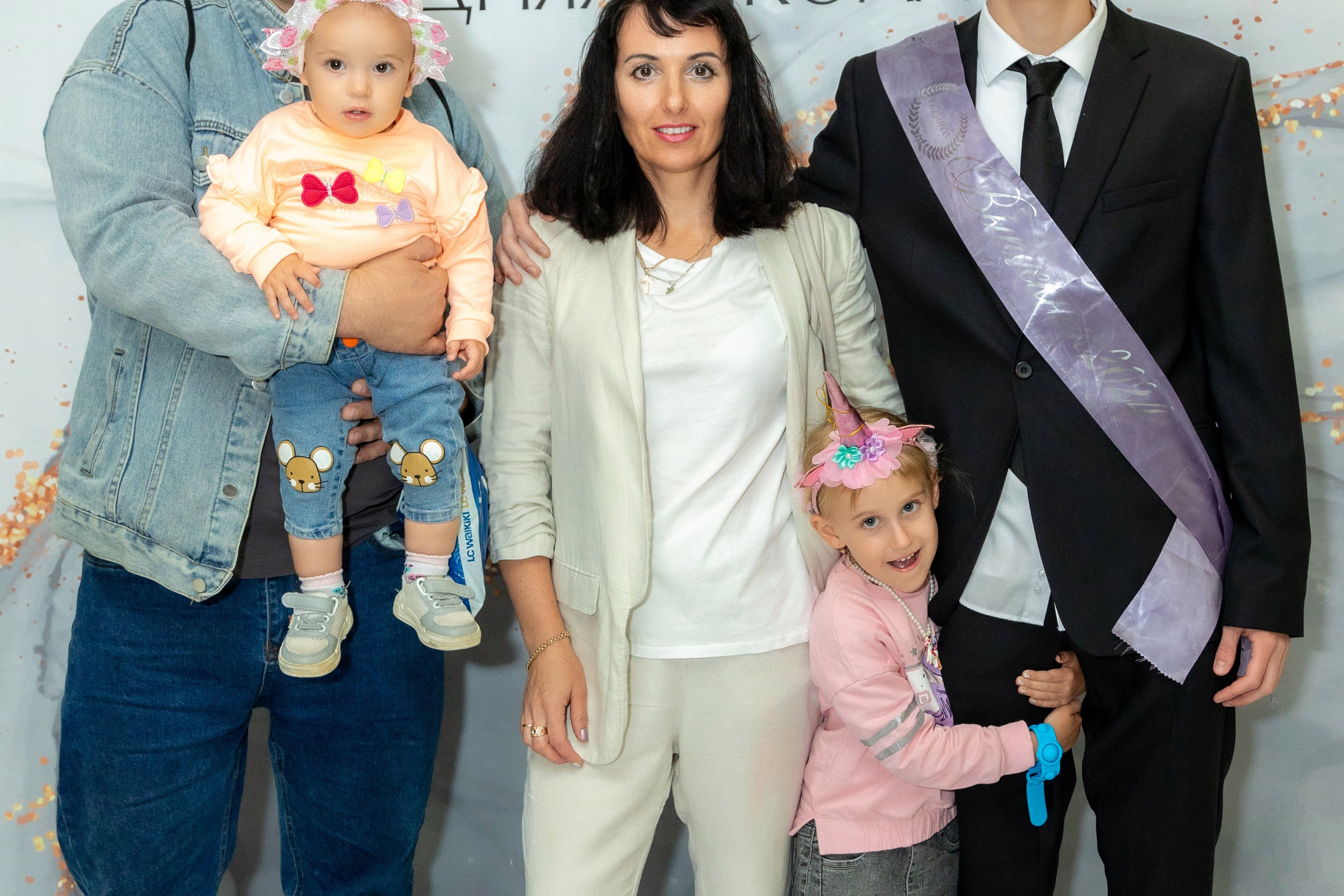 Вручение дипломов. 47 школа. Профессиональный интерьерный и репортажный фотограф Минск и РБ. Максим Орлов