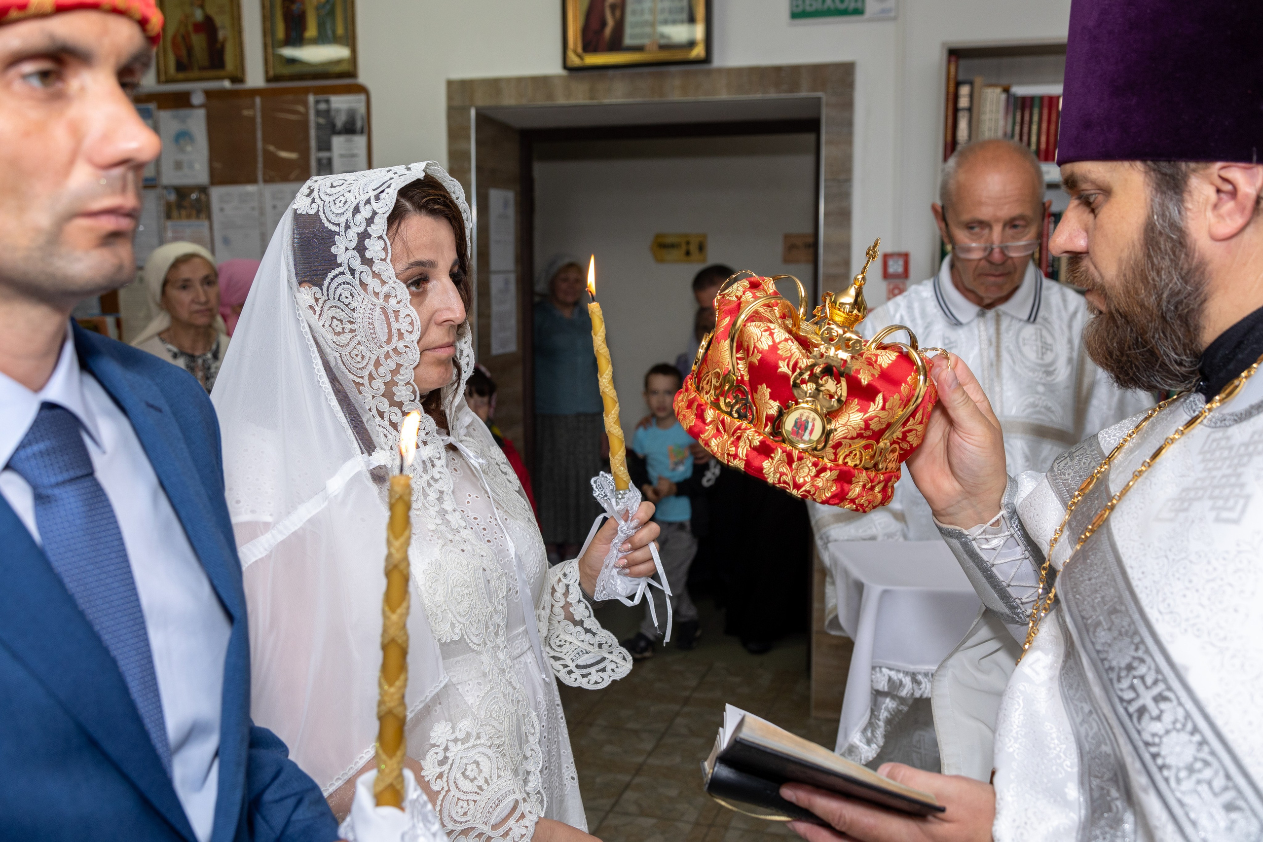 Венчание Михаила и Ольги. Профессиональный интерьерный и репортажный фотограф Минск и РБ. Максим Орлов