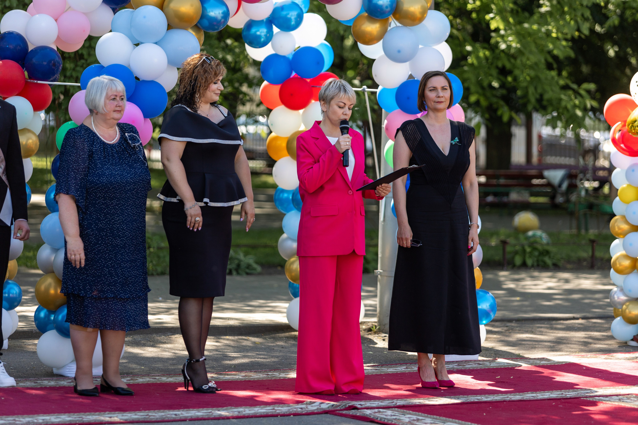 Школа 47. Последний звонок. Профессиональный интерьерный и репортажный фотограф Минск и РБ. Максим Орлов