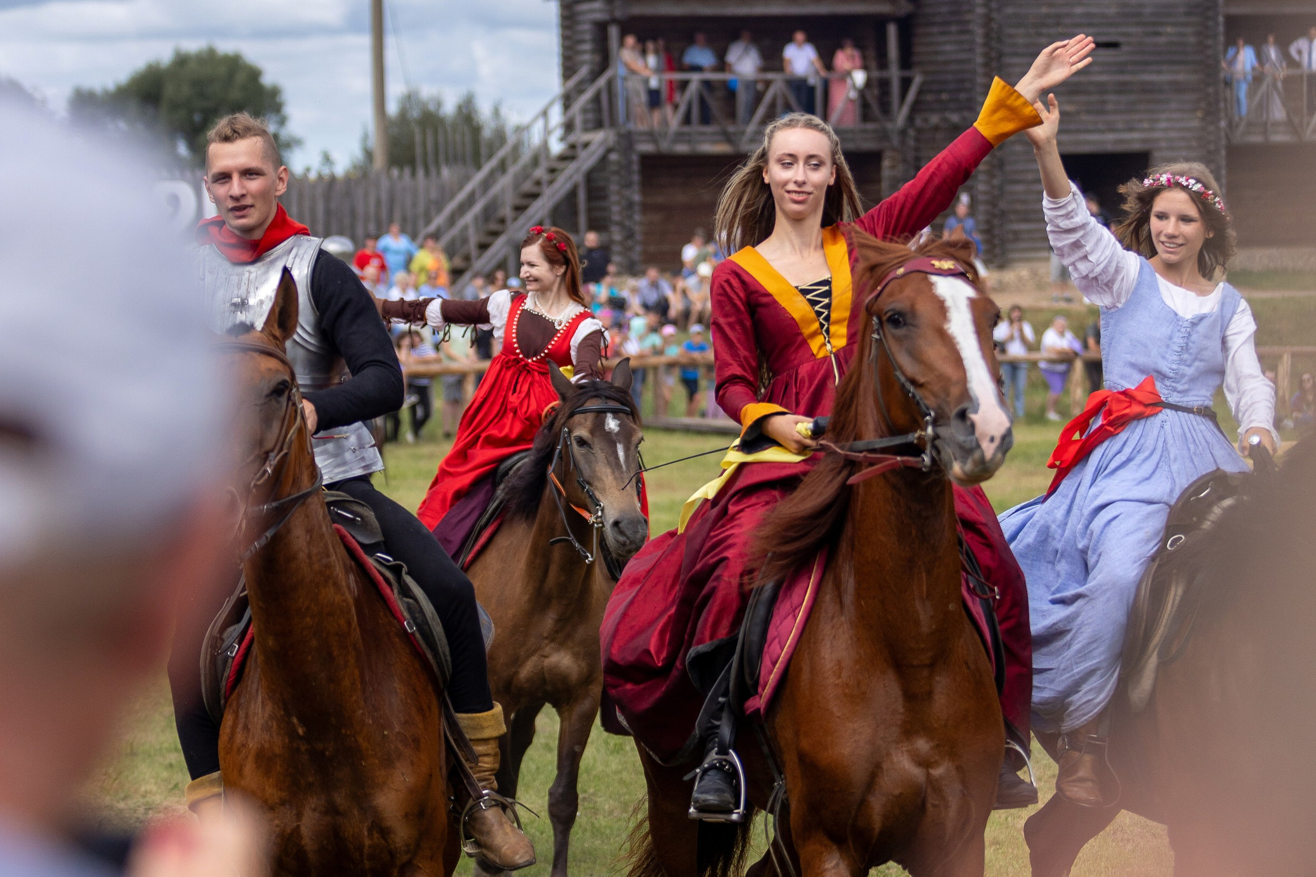 Рыцарский фест. Мстиславль. Профессиональный интерьерный и репортажный фотограф Минск и РБ. Максим Орлов