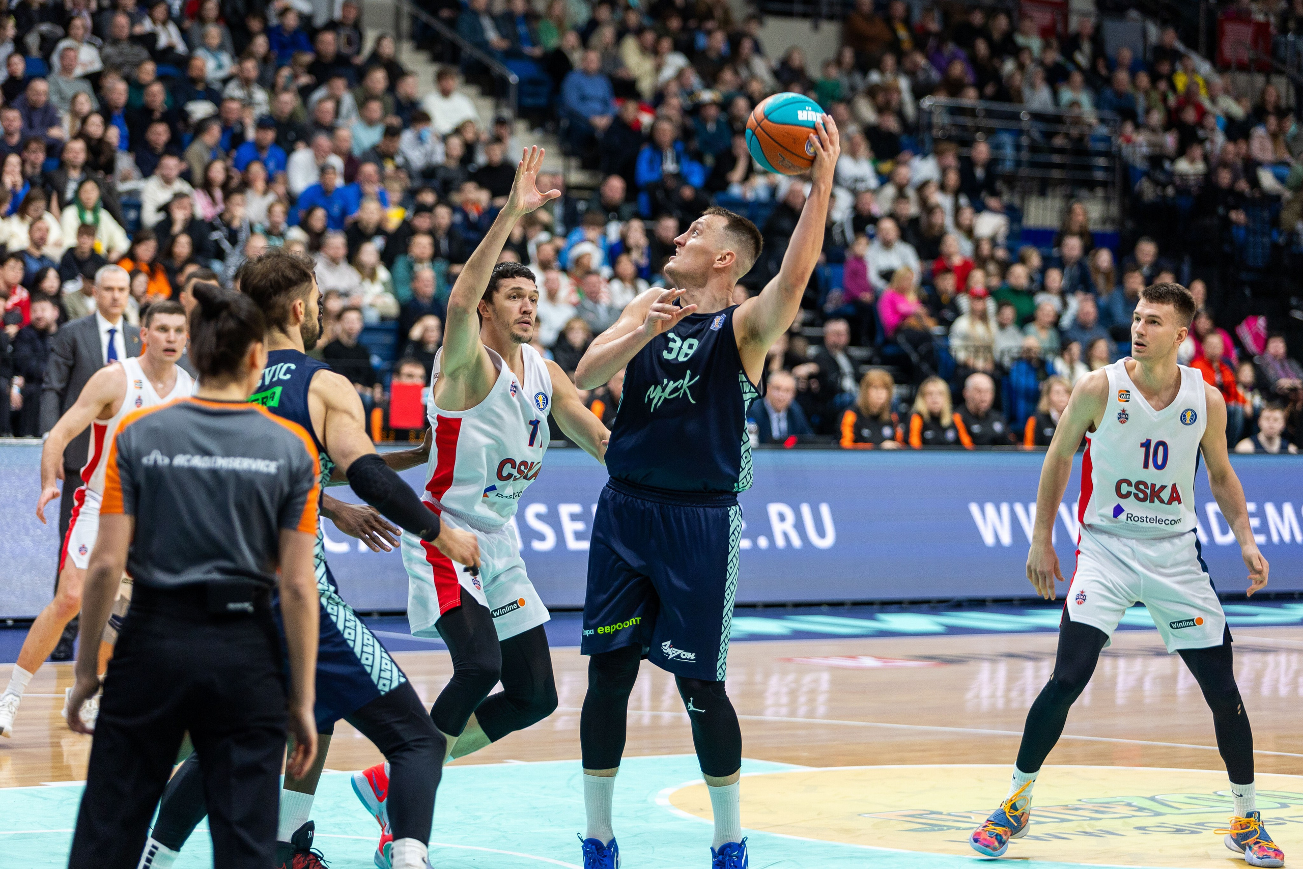Баскетбол. Минск — ЦСКА. Лучшие кадры. 25.12.2023. Профессиональный интерьерный и репортажный фотограф Минск и РБ. Максим Орлов