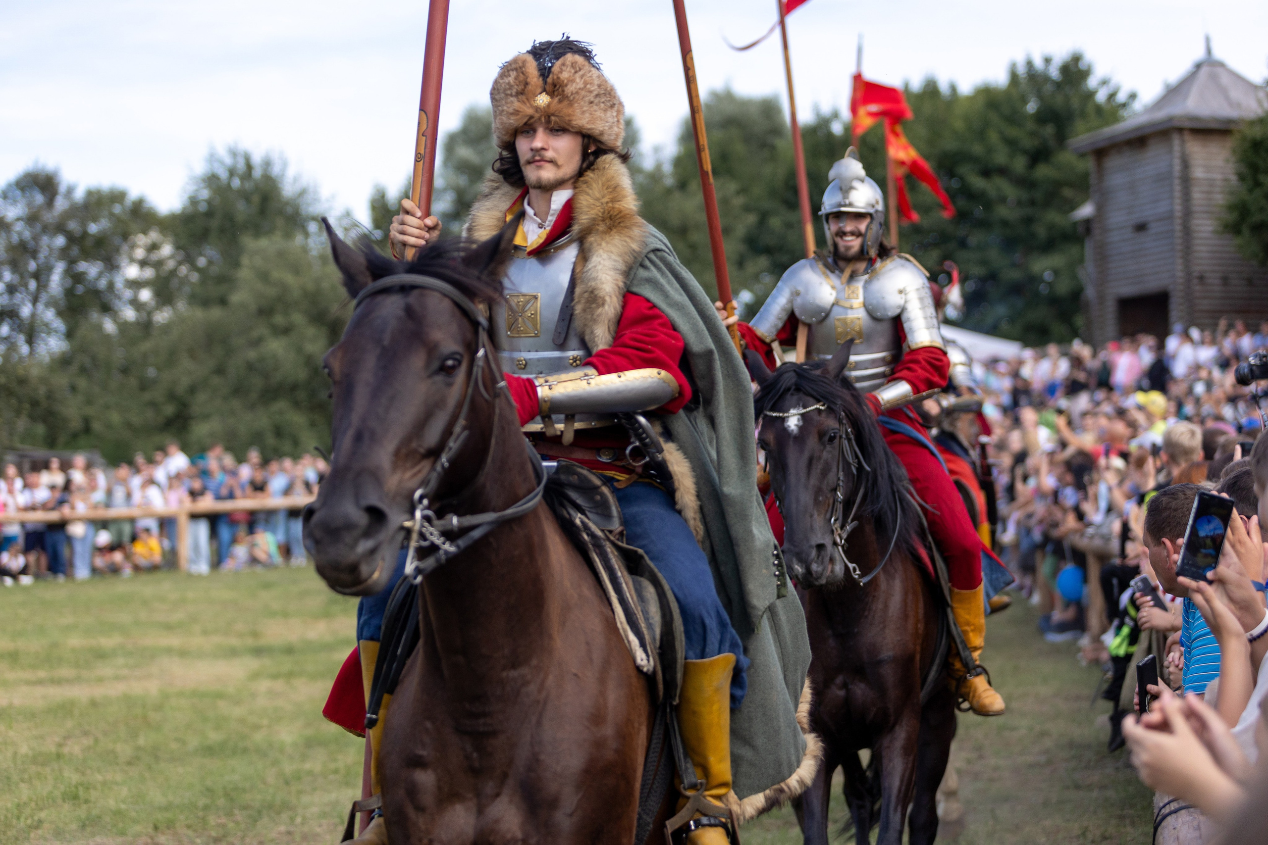 Рыцарский фест. Мстиславль. Профессиональный интерьерный и репортажный фотограф Минск и РБ. Максим Орлов