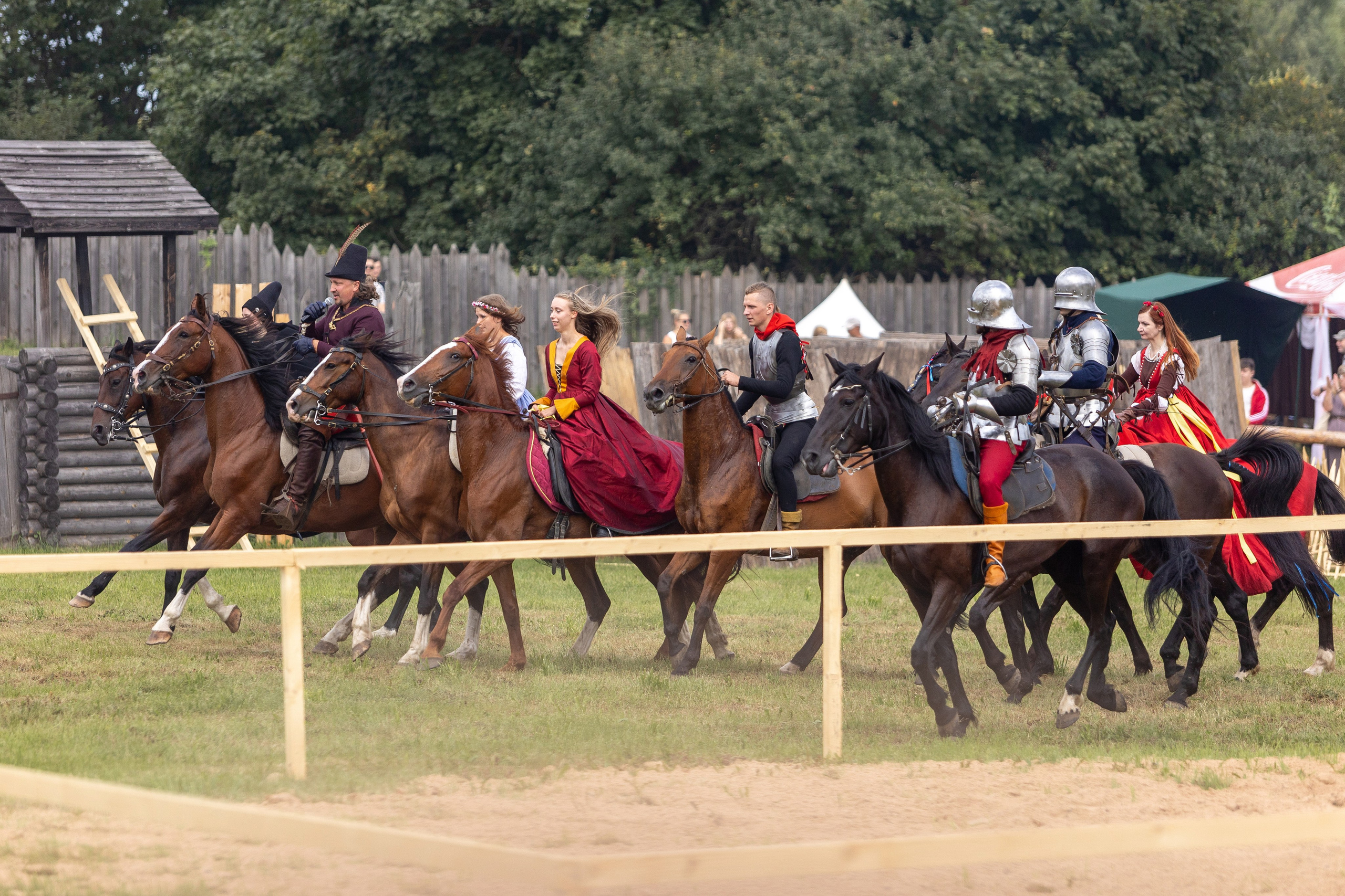 Рыцарский фест. Мстиславль. Профессиональный интерьерный и репортажный фотограф Минск и РБ. Максим Орлов