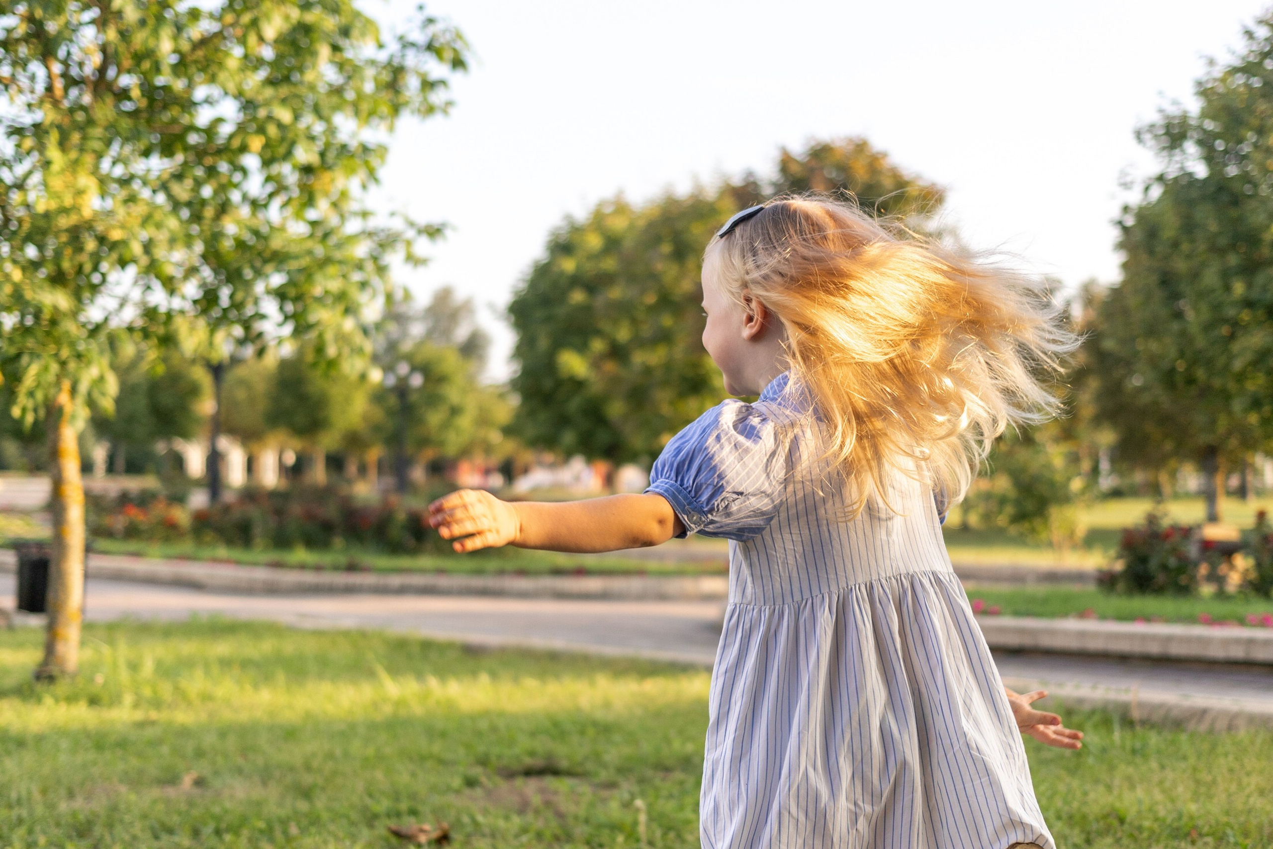 Стеша с мамой. Профессиональный интерьерный и репортажный фотограф Минск и РБ. Максим Орлов