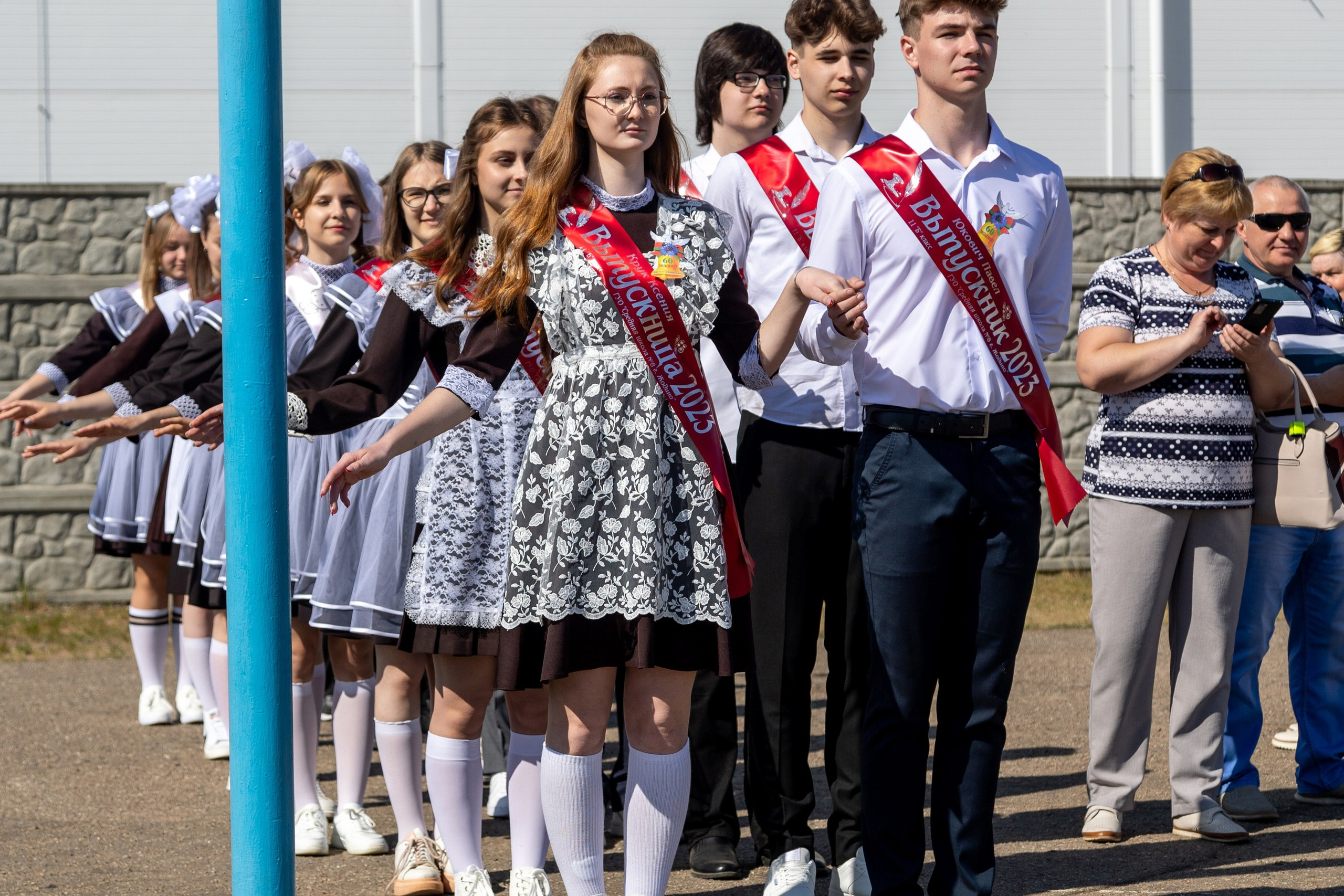 Выпускной в Жодино 2023. Профессиональный интерьерный и репортажный фотограф Минск и РБ. Максим Орлов